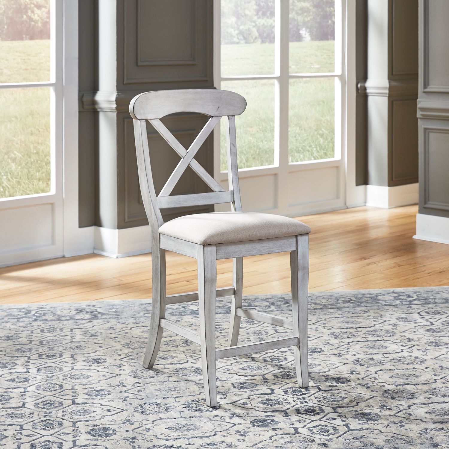 Ocean Isle Extendable Gathering Set | Antique White & Pine