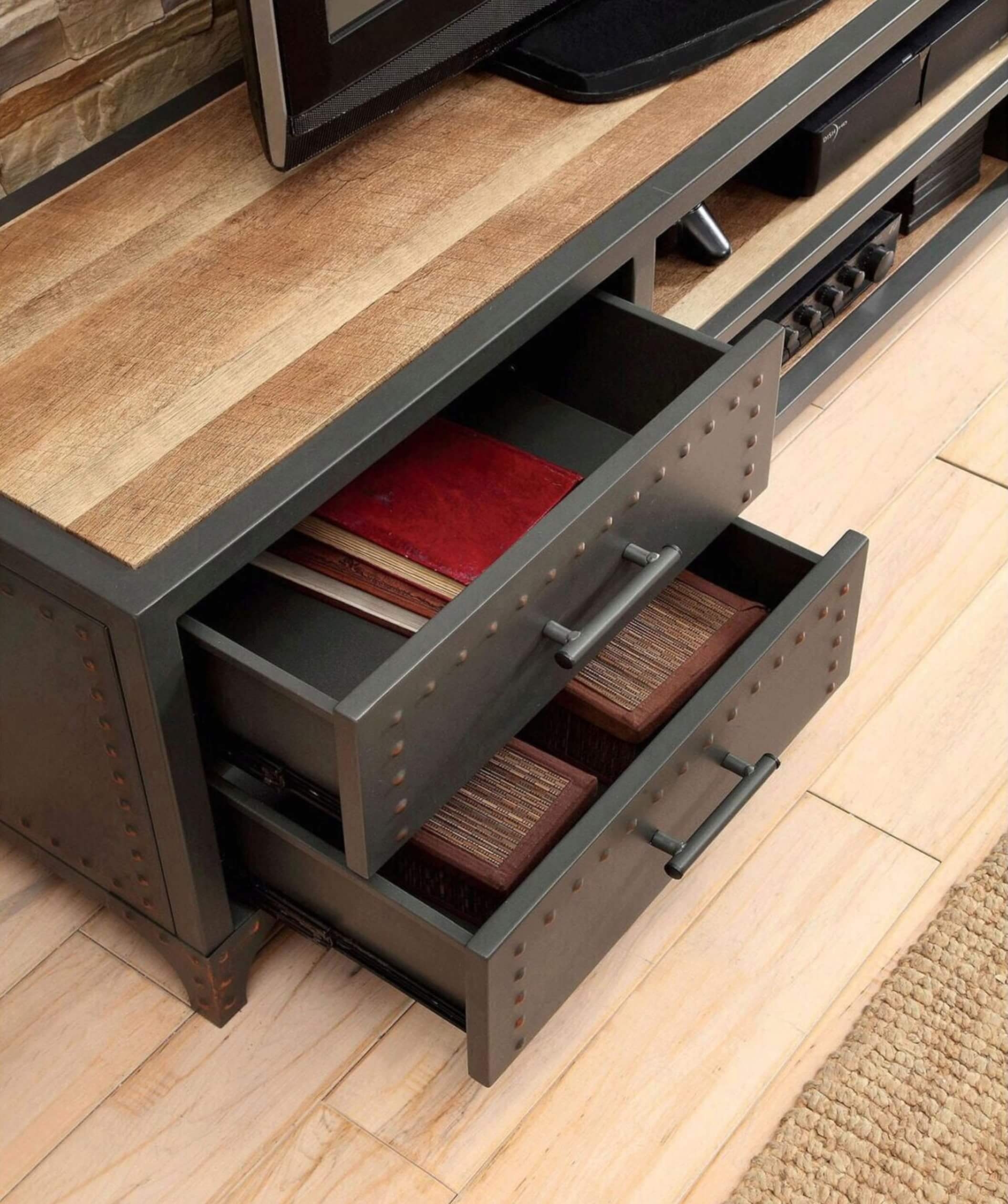 Galway Metal/Wood TV Stand w/4 Drawers