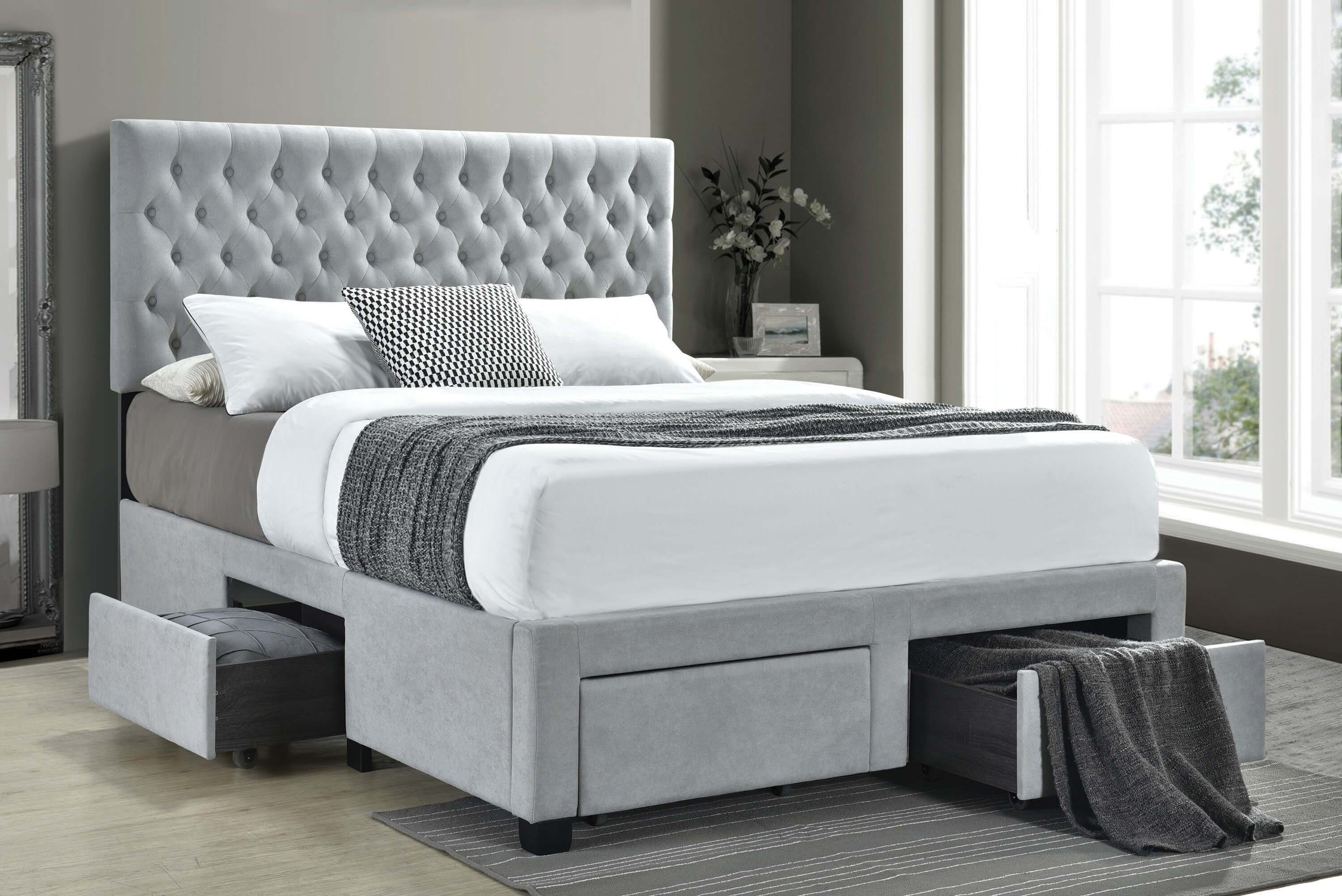 Soledad Fabric Button Tufted Storage Bed w/4 Drawers, Queen Size