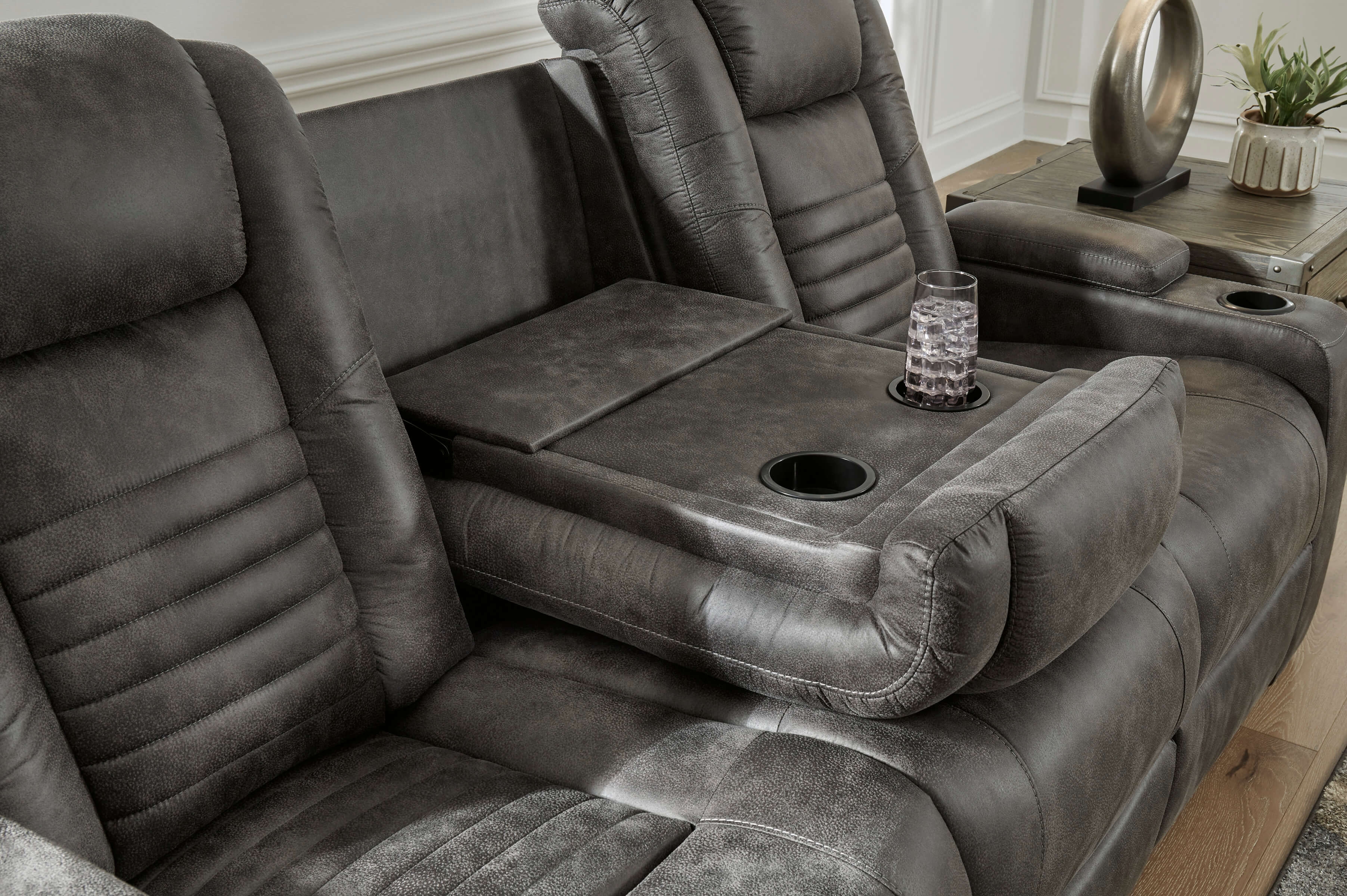 Soundcheck Polyester Power Reclining Living Room Set