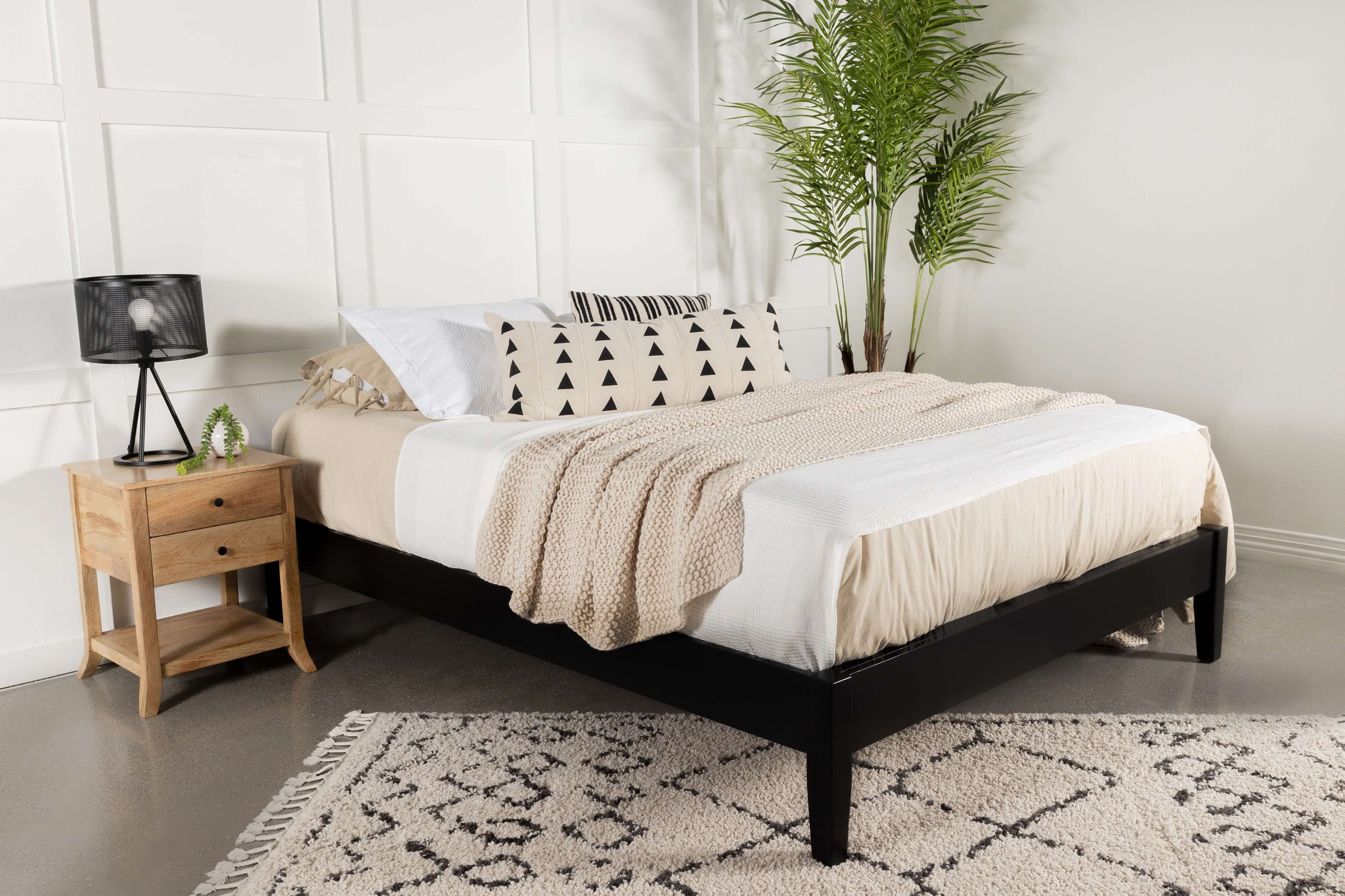 Hounslow Wood Platform Bed, Queen Size