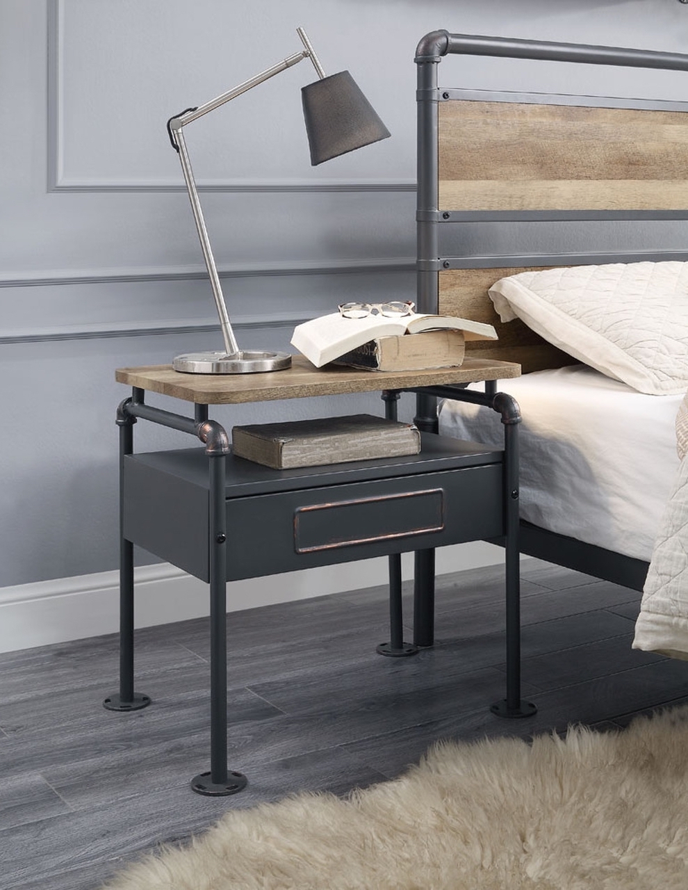 Nicipolis Wood/Metal Side Table/Nightstand