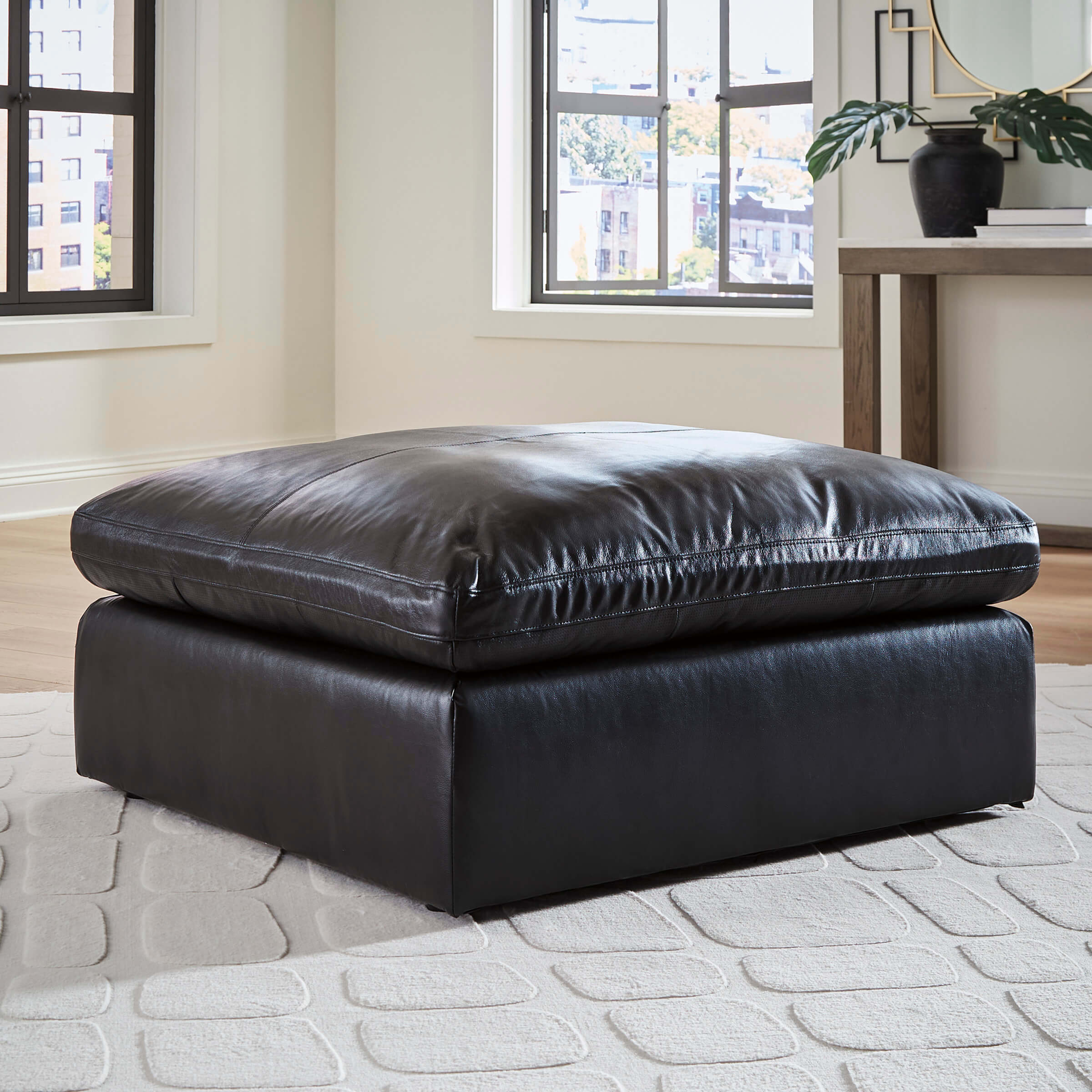 Emilia 7-Piece Leather Modular Sectional