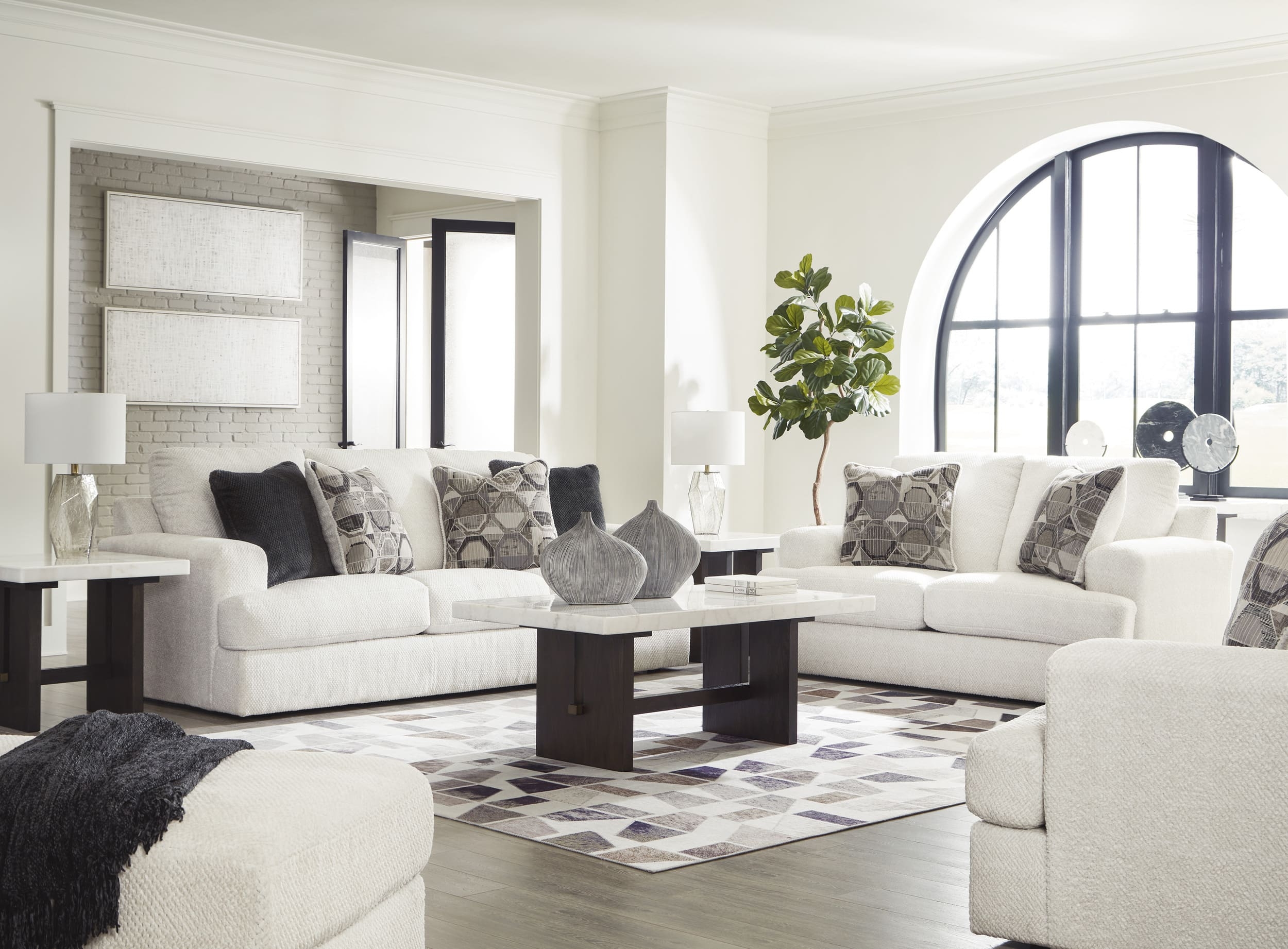 Karinne Polyester Loveseat