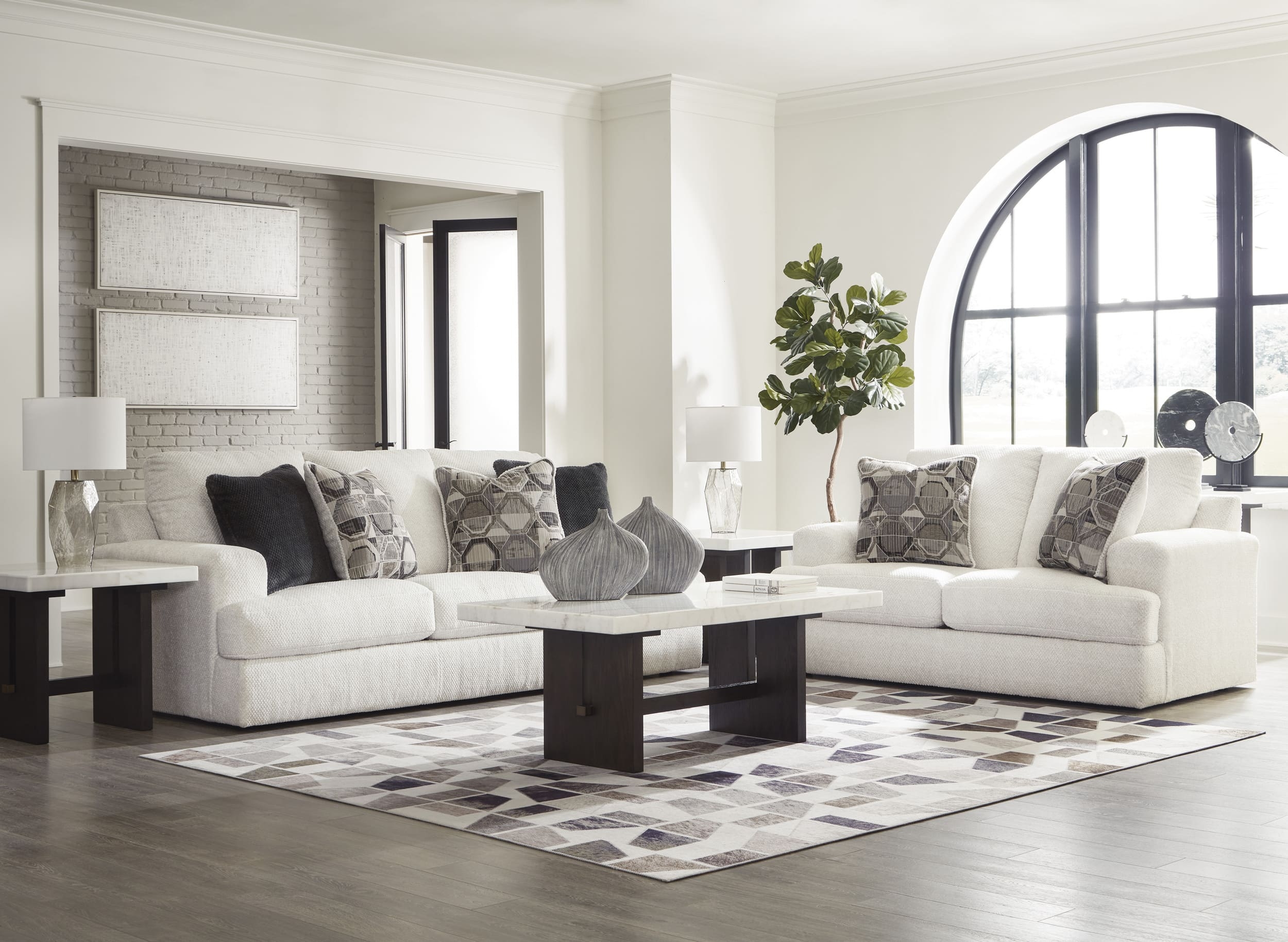 Karinne Polyester Loveseat