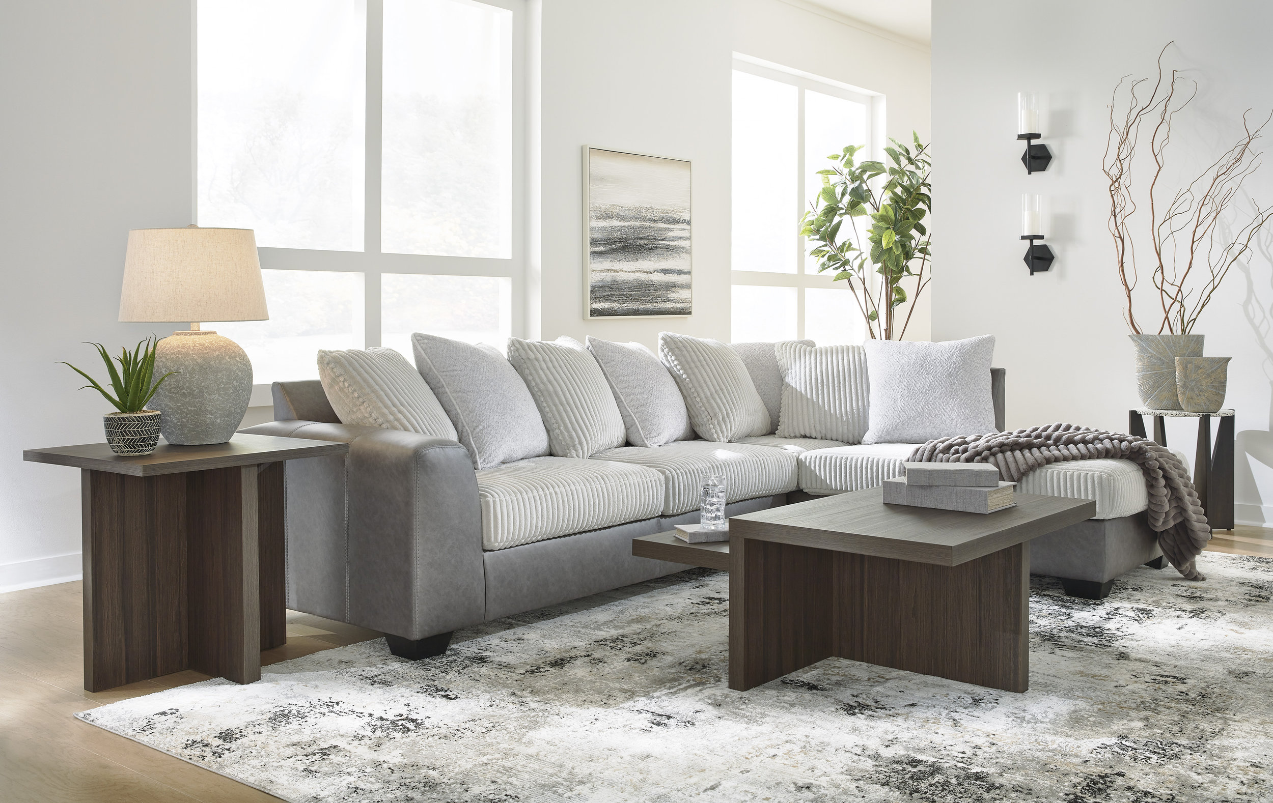 Benchcraft by Ashley Clairette Alloy Sectional