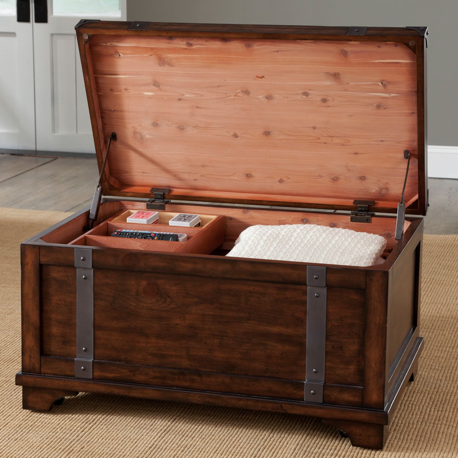 Aspen Skies Wood Storage Cocktail Set | Russet Brown