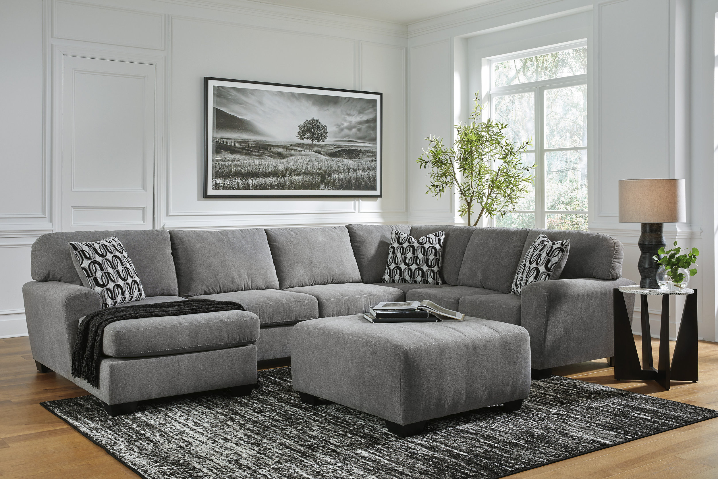 Birkdale Court 3-piece Sectional With Chaise