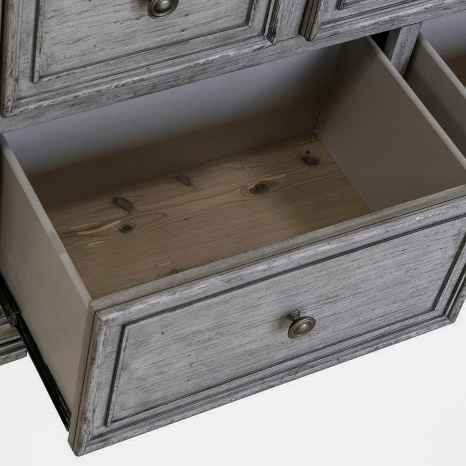 Big Valley Wood Chesser w/10 Drawers
