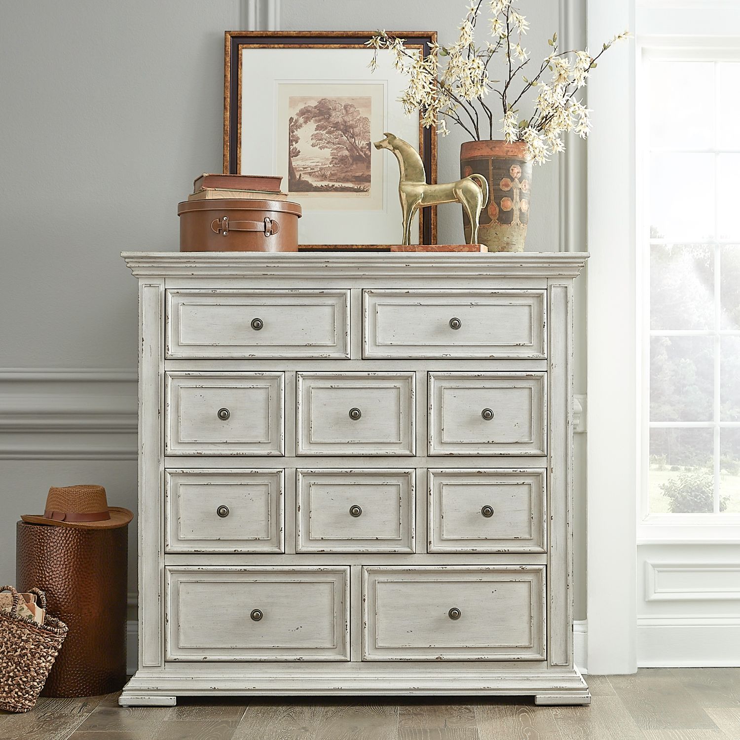 Big Valley Wood Chesser w/10 Drawers