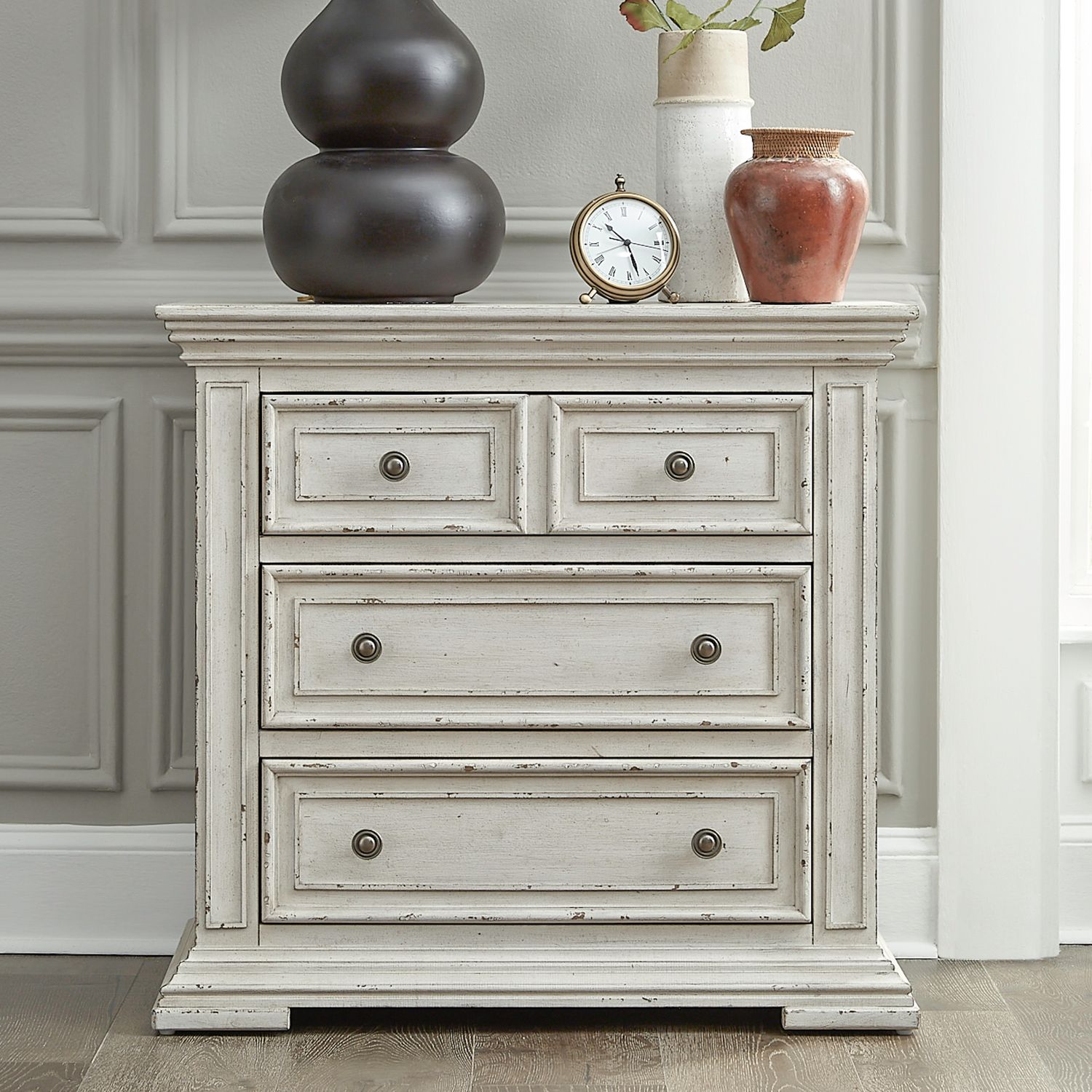 Big Valley Wood Bedside Chest w/Charging Station & 3 Drawers