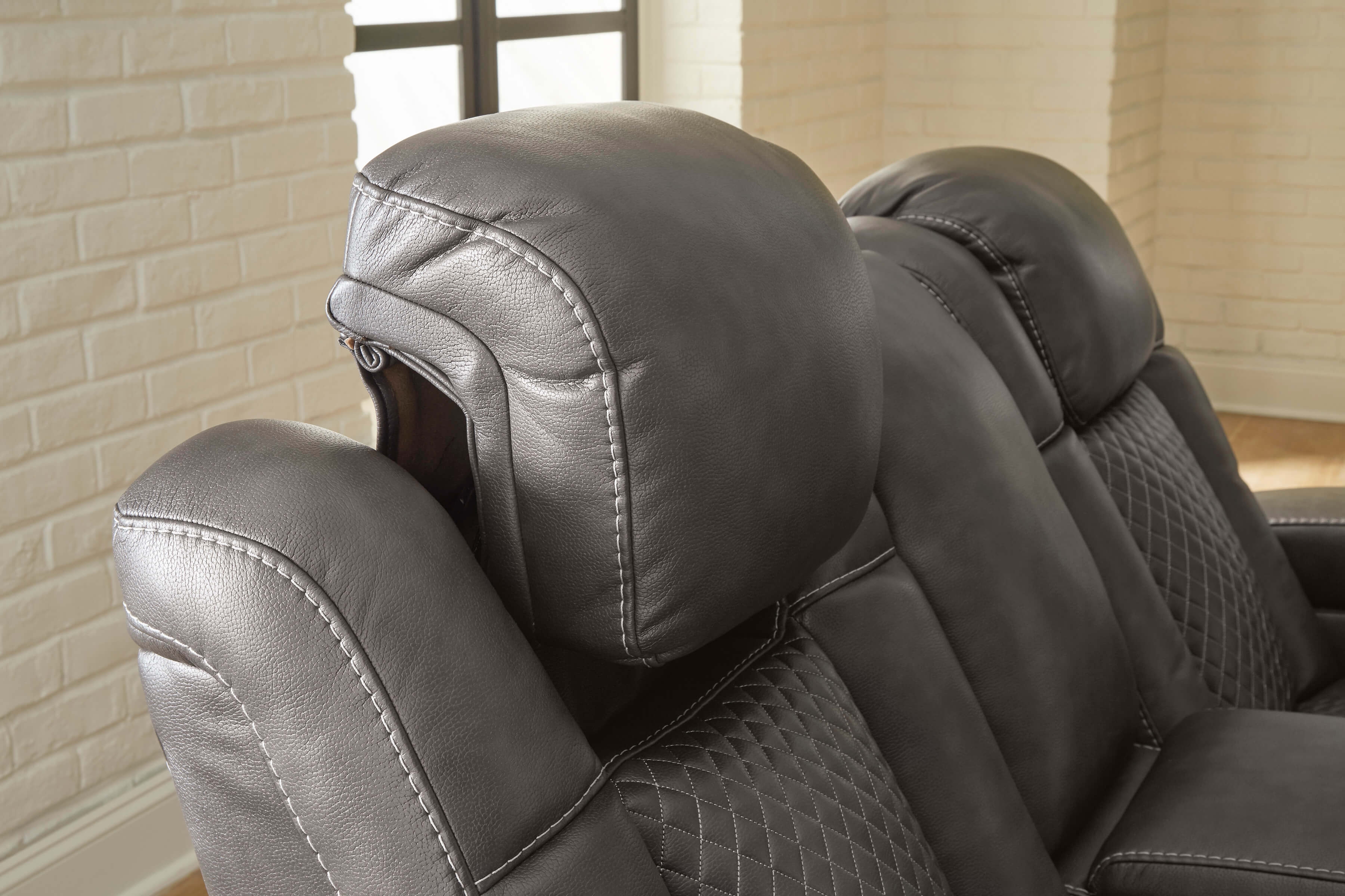 Fyne-Dyme Polyester/PU Power Reclining Sofa w/Ambient Blue LED Lighting