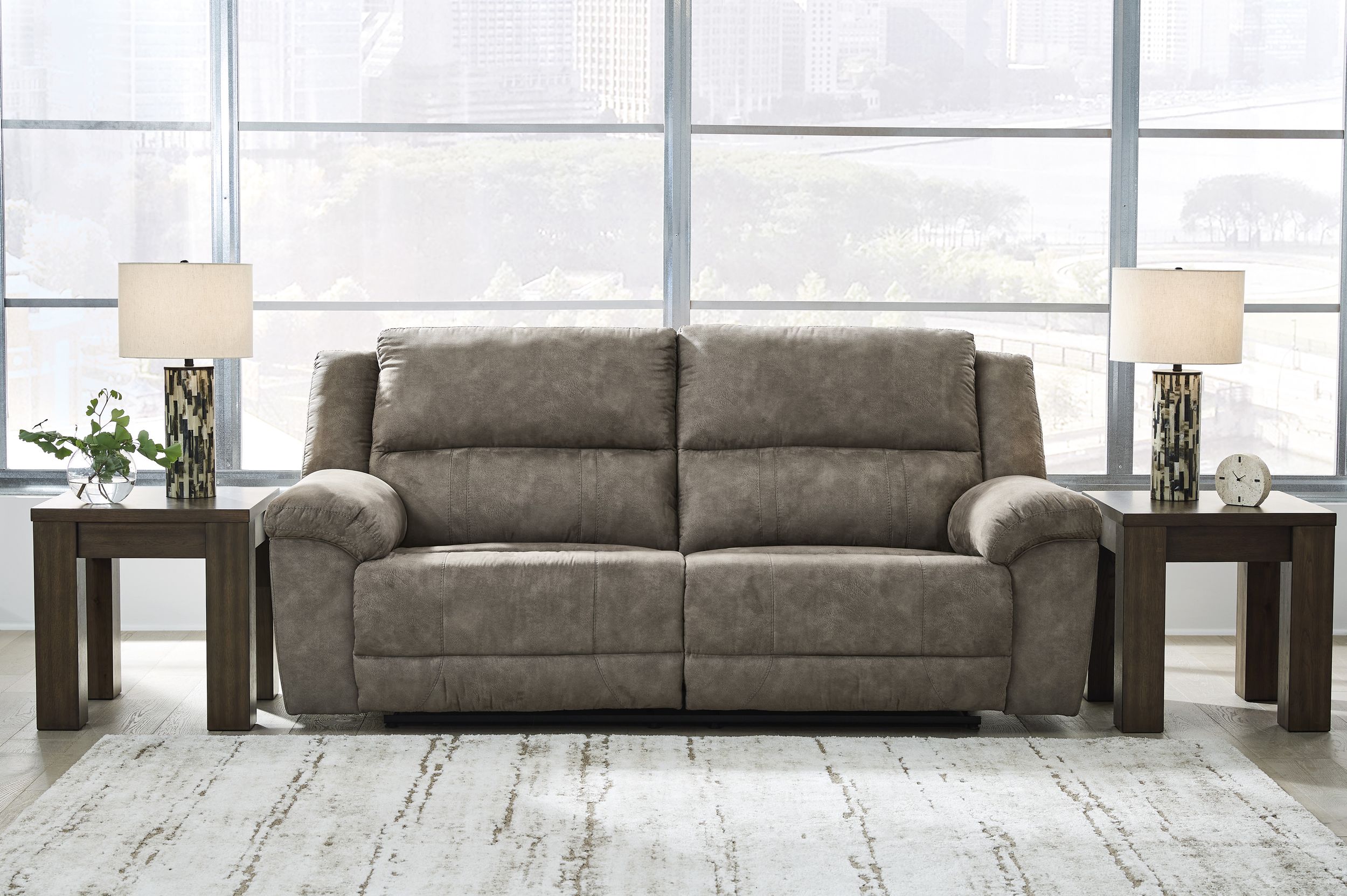 Laresview Reclining Sofa
