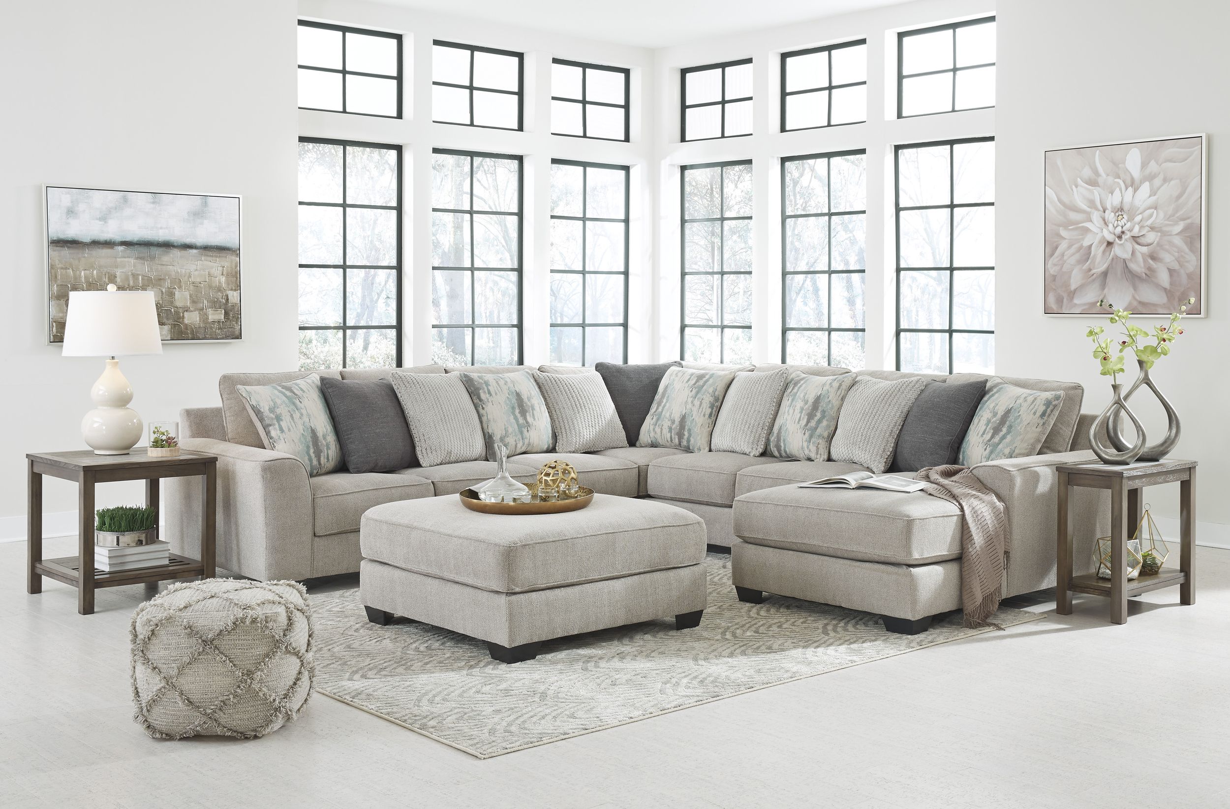 Ardsley 135-inch 5-Piece Polyester U-Shaped Sectional Sofa w/Right Chaise