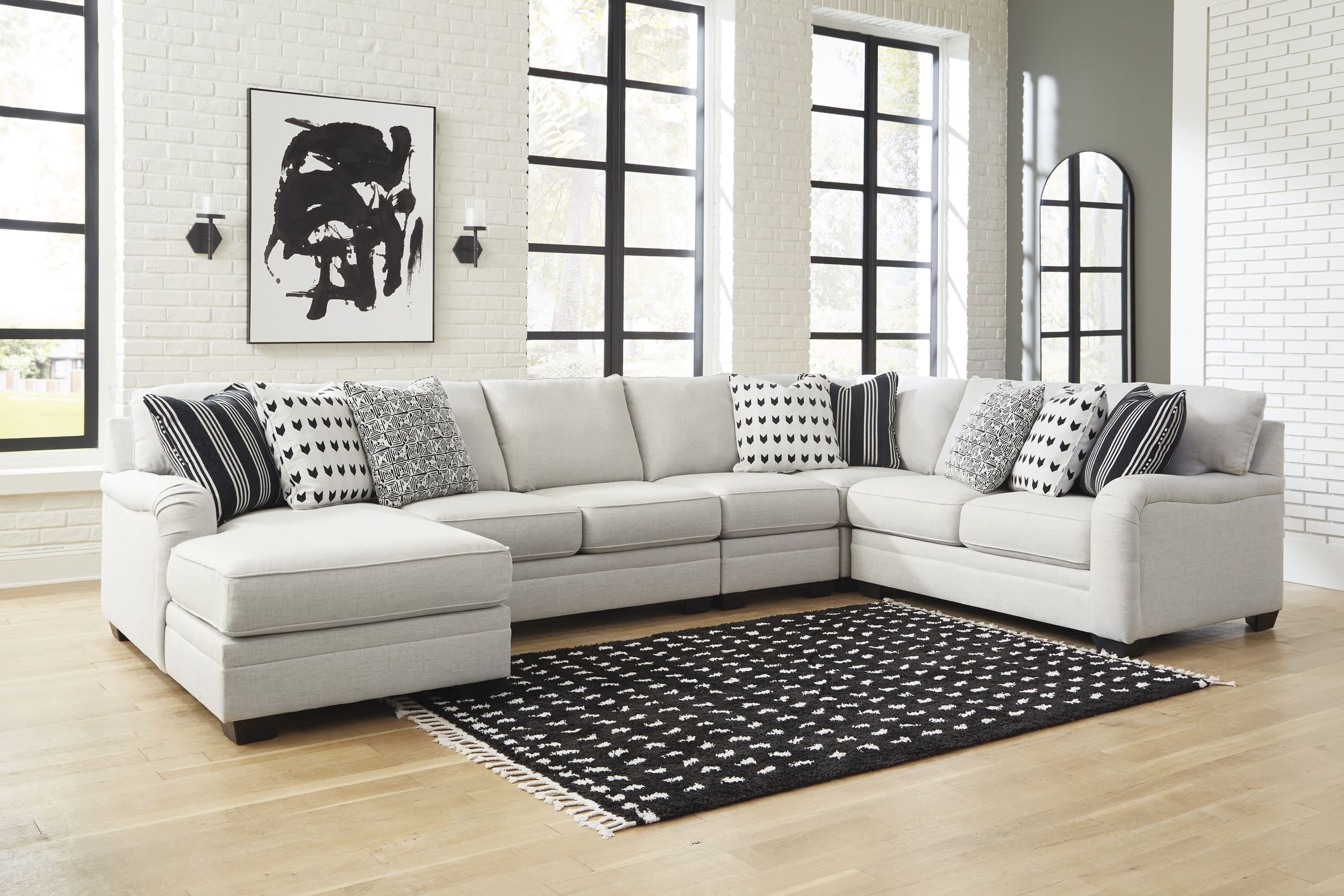 Huntsworth 5-Piece Polyester U-Shaped Sectional Sofa w/Left Arm Chaise Facing