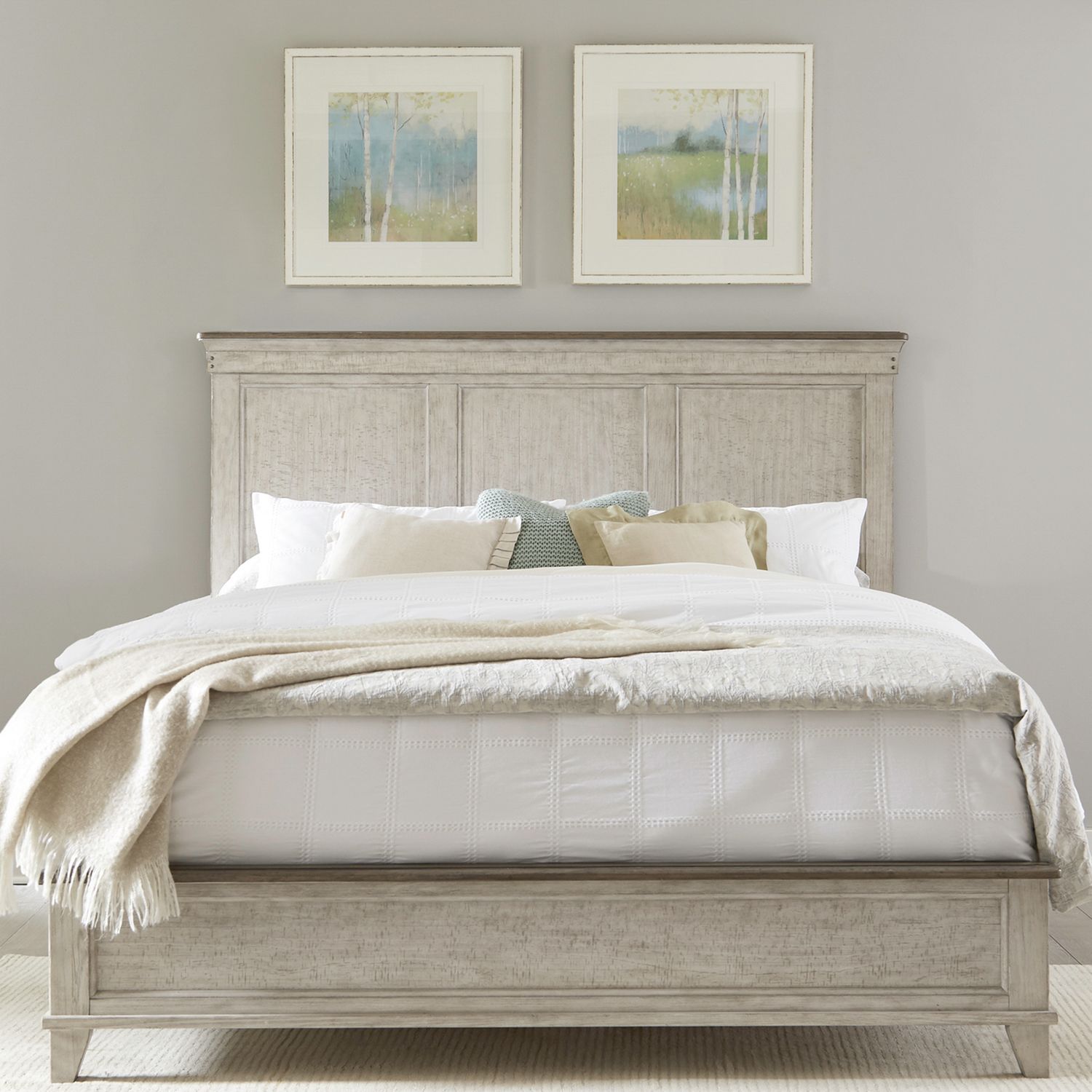 Ivy Hollow Wood Queen Size Panel Bed