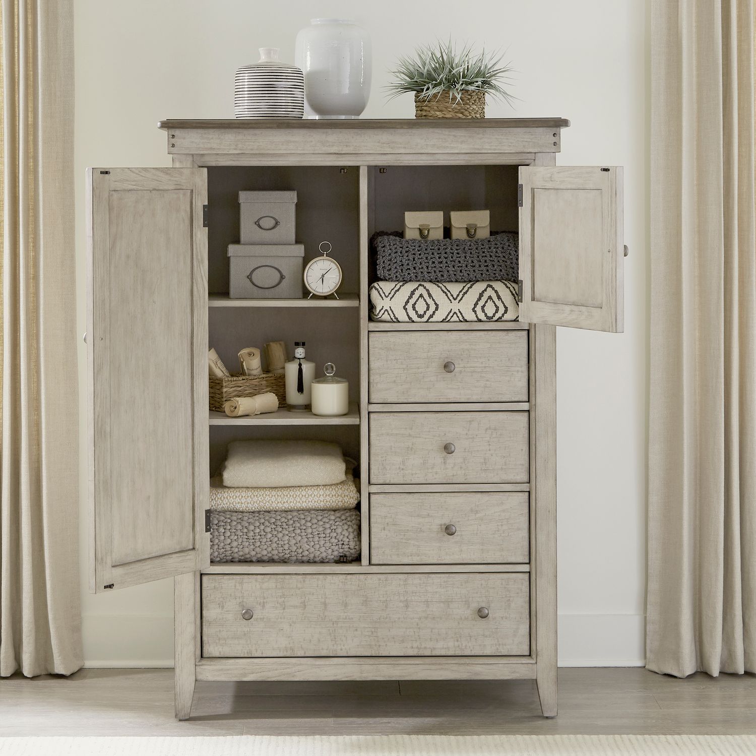 Ivy Hollow Queen Mantle Bedroom Set | Rustic Farmhouse