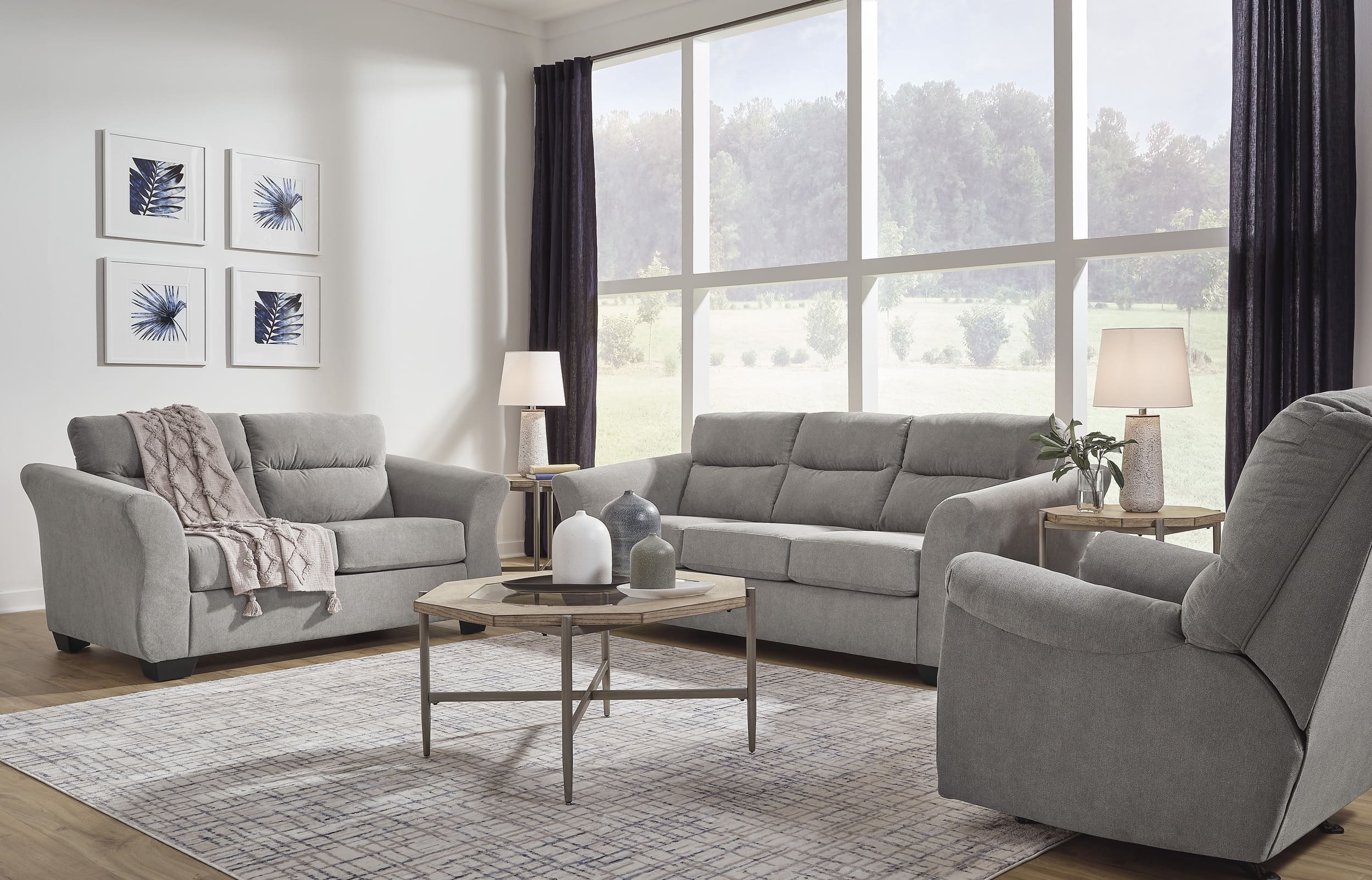 Miravel Polyester Queen Sofa Sleeper