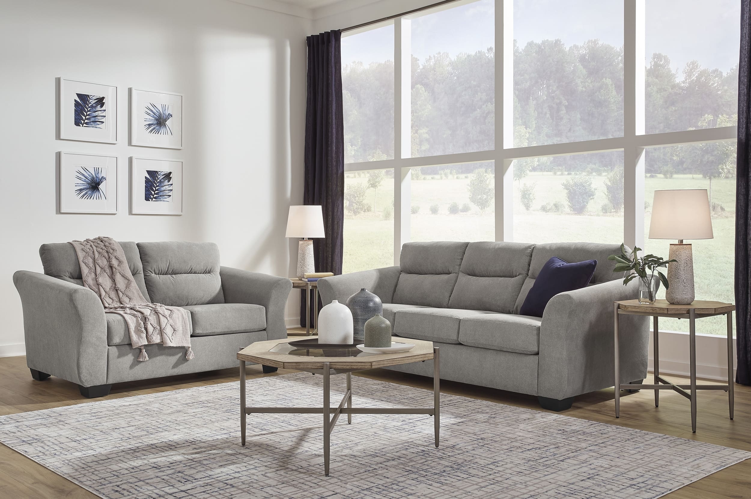 Miravel Polyester Loveseat