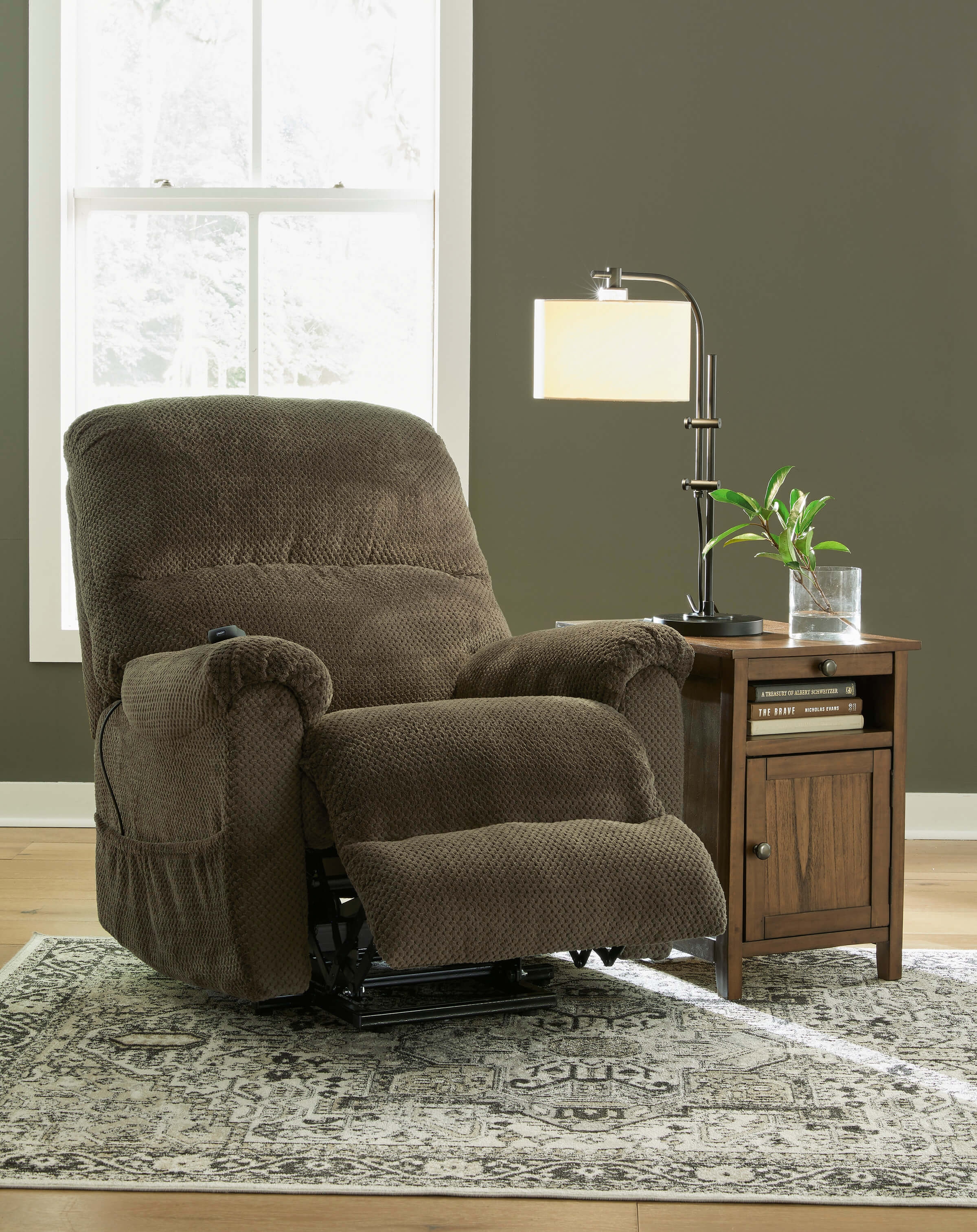 Shadowboxer Power Lift Recliner Chair