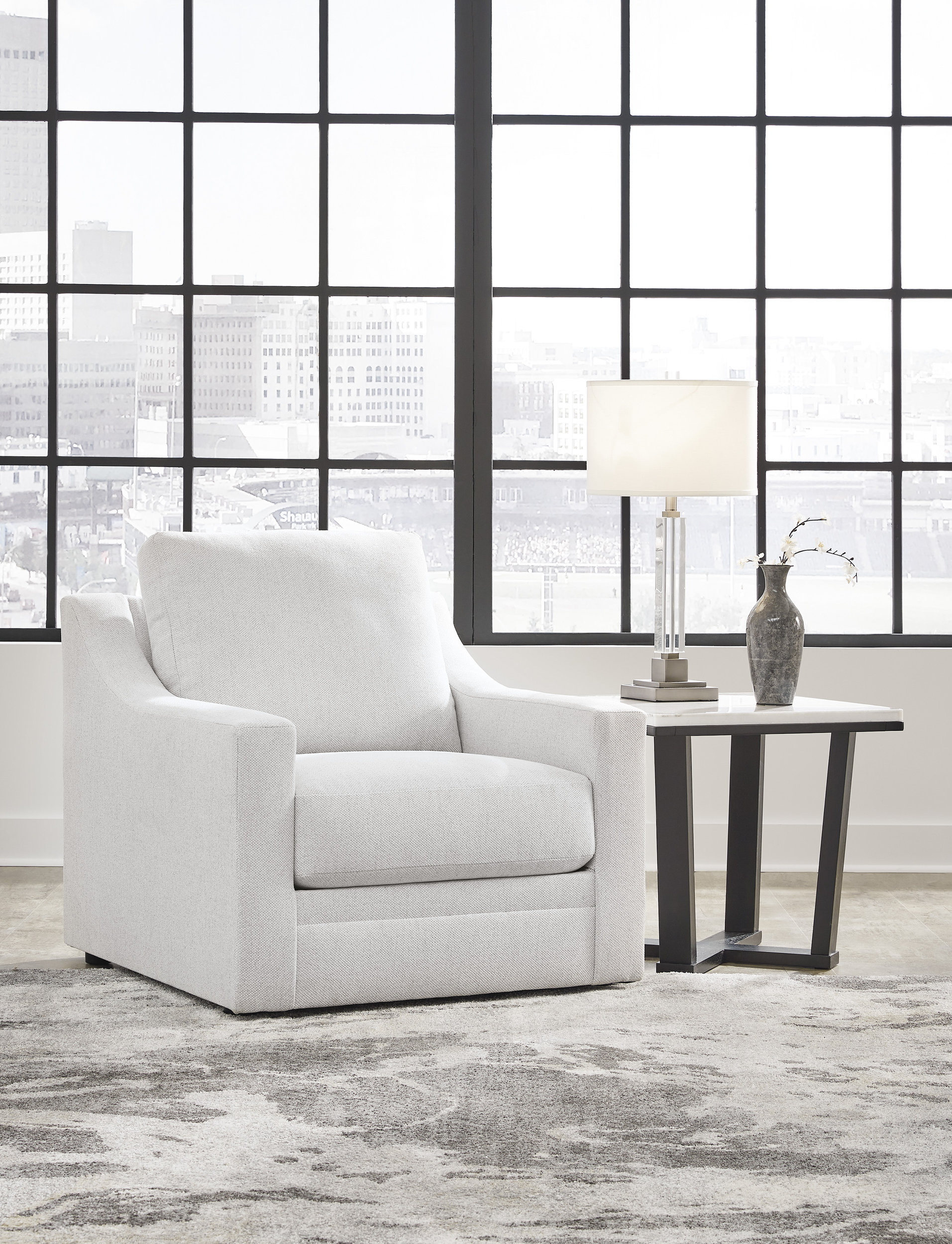 Maitelynn Polyester Chair