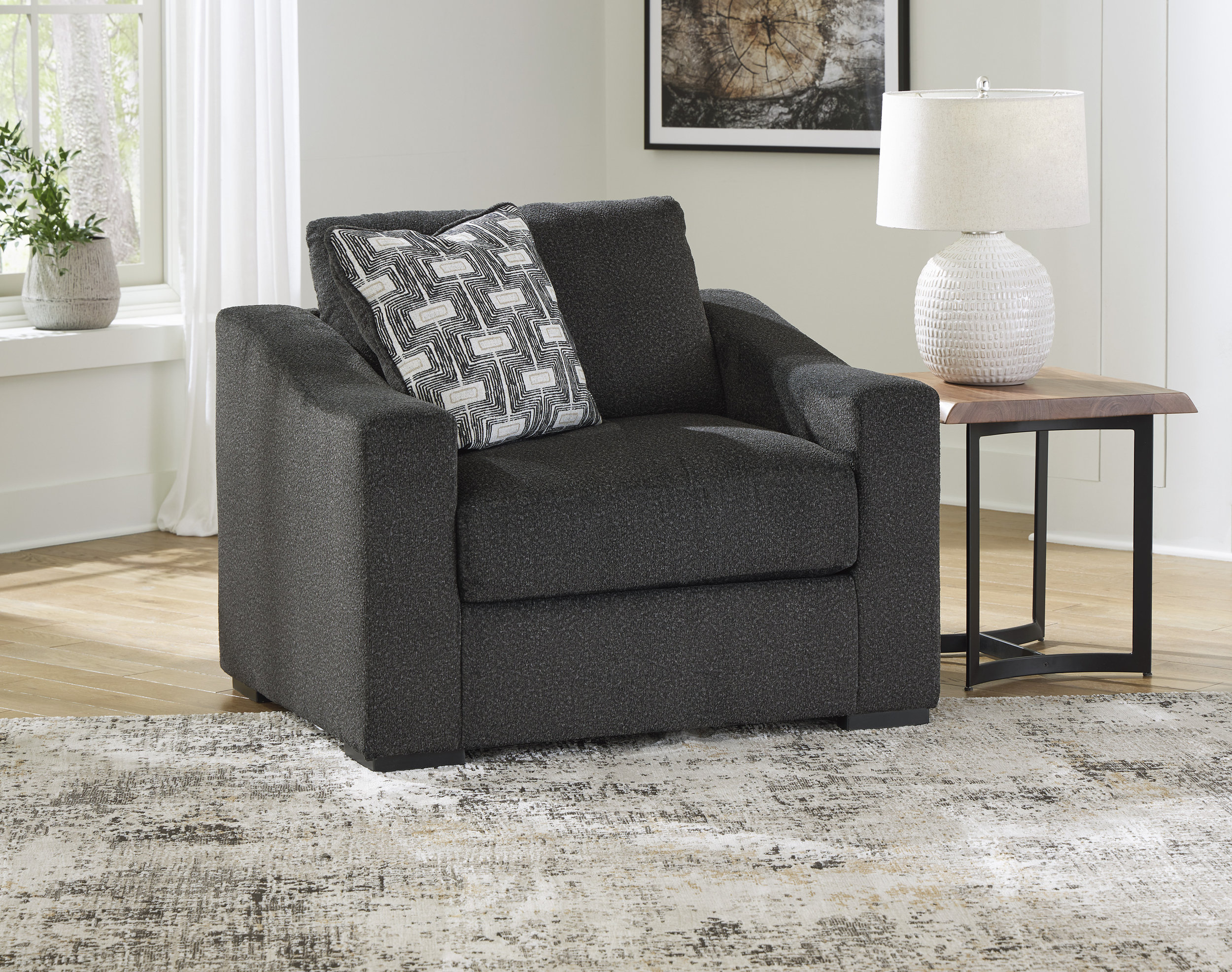 Wryenlynn Polyester Living Room Set