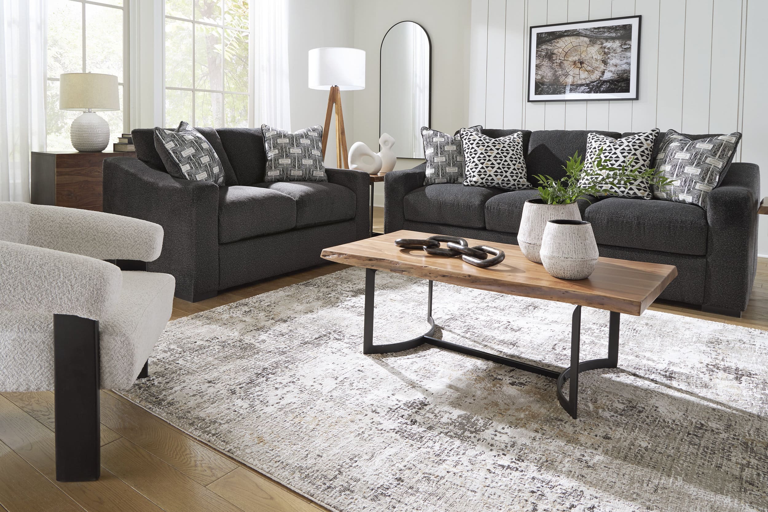 Wryenlynn 2-Piece Living Room Set