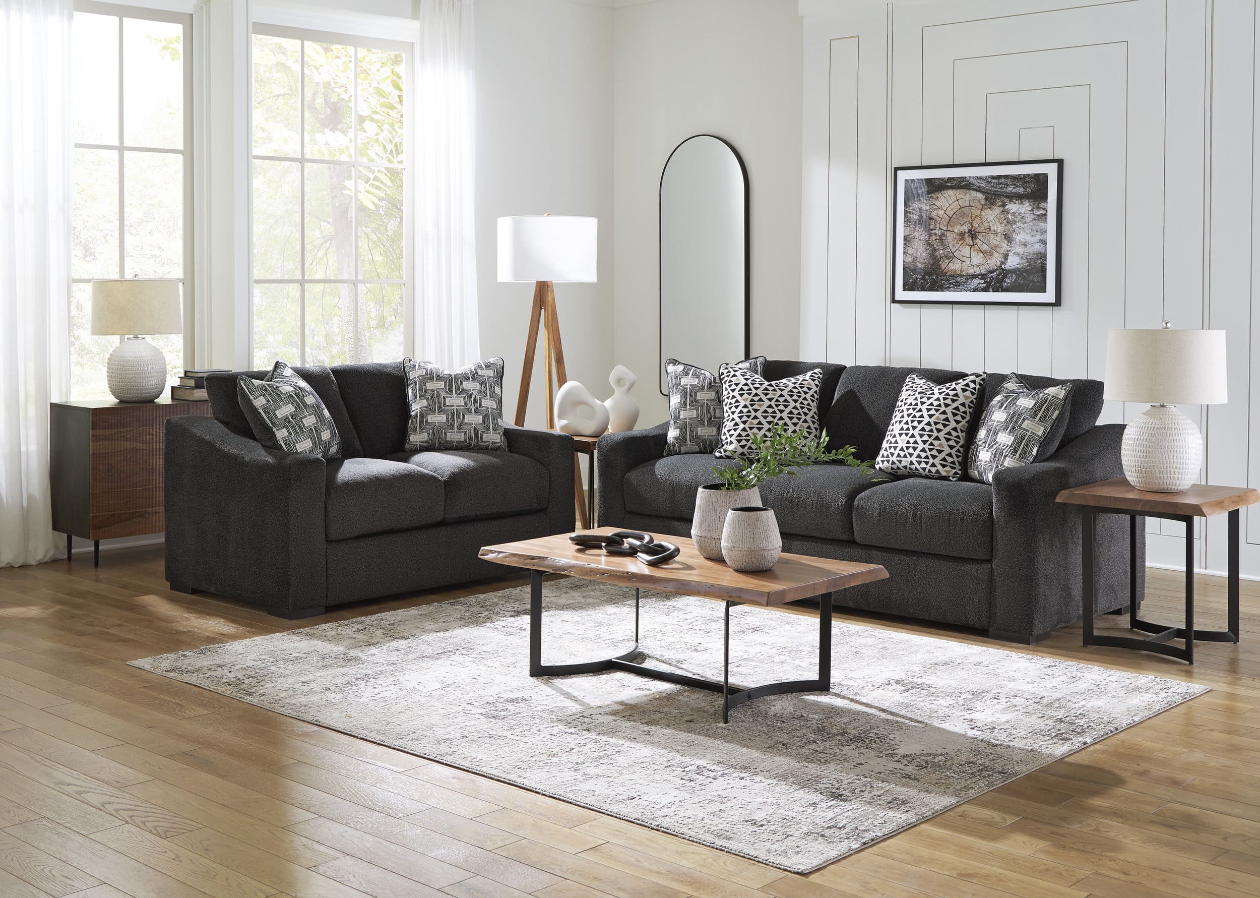 Wryenlynn 2-Piece Living Room Set