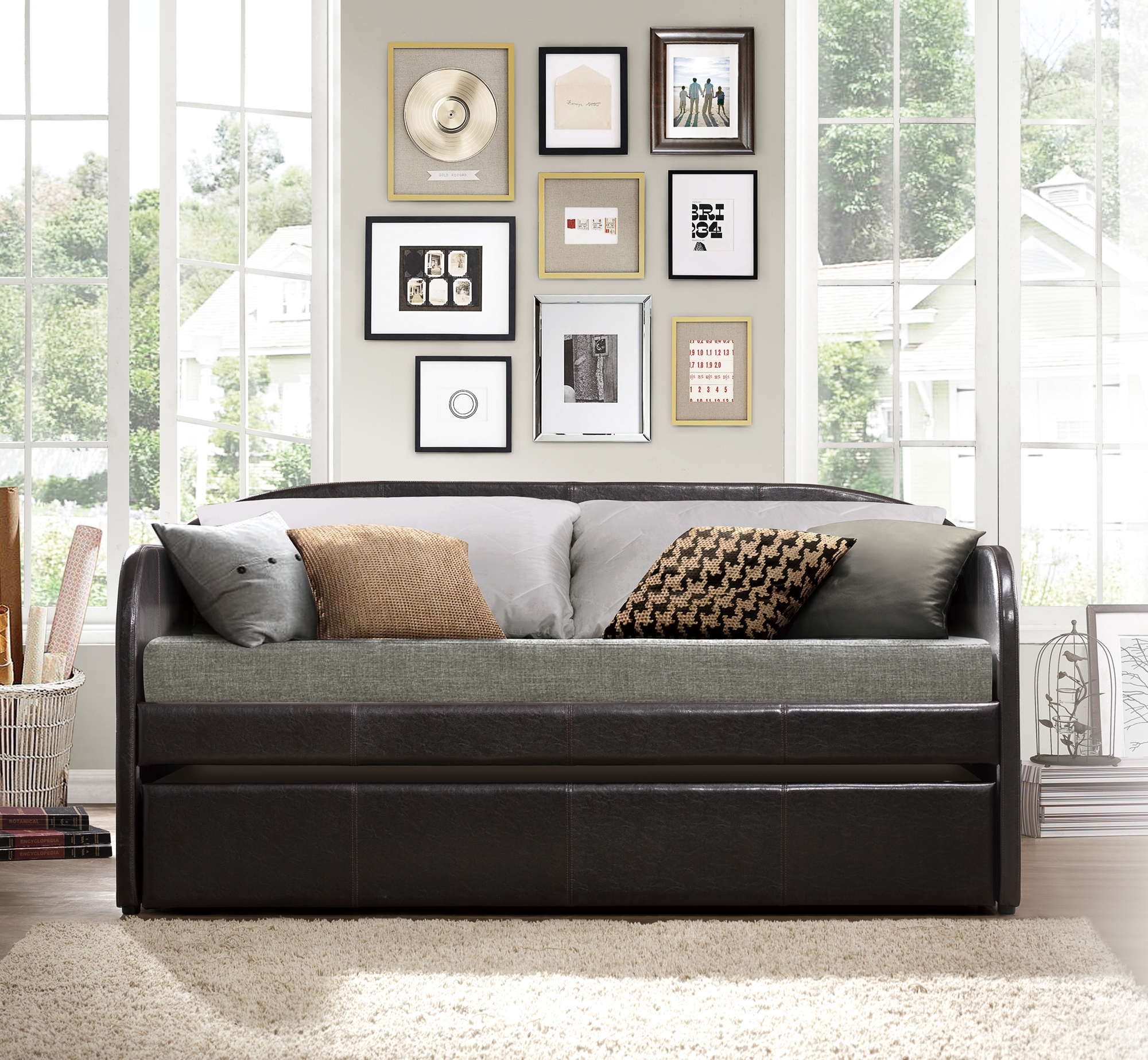 Roland Daybed