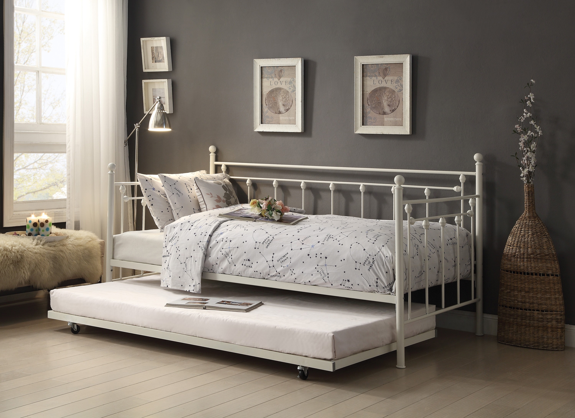 Lorena Metal Daybed