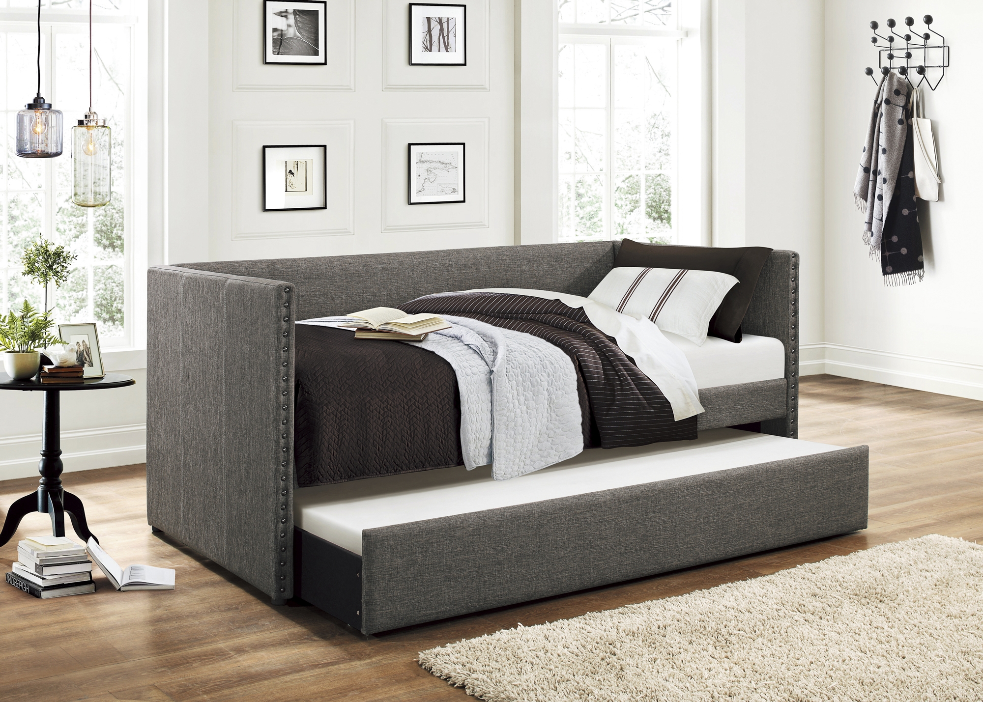 Therese Fabric Daybed