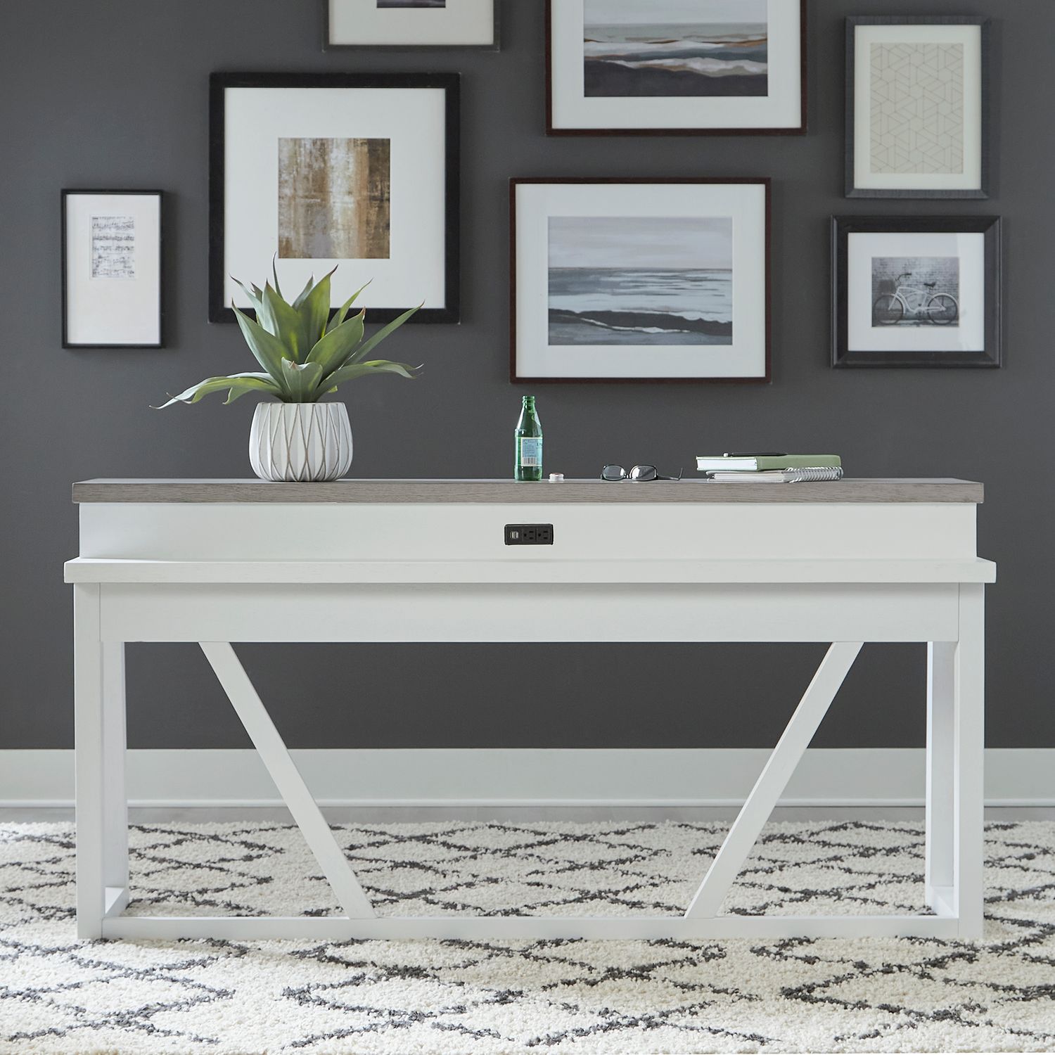 Palmetto Heights Console Bar Table & 3 Stools | Charging Port
