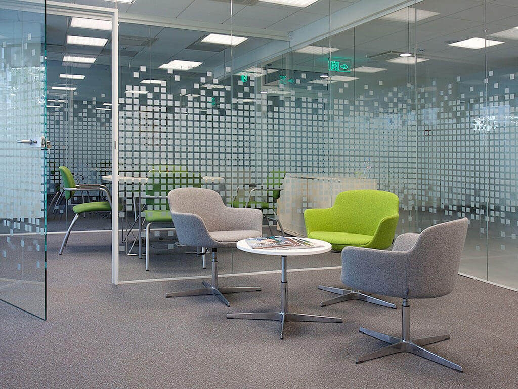 Danae Armchair, 4-star Base