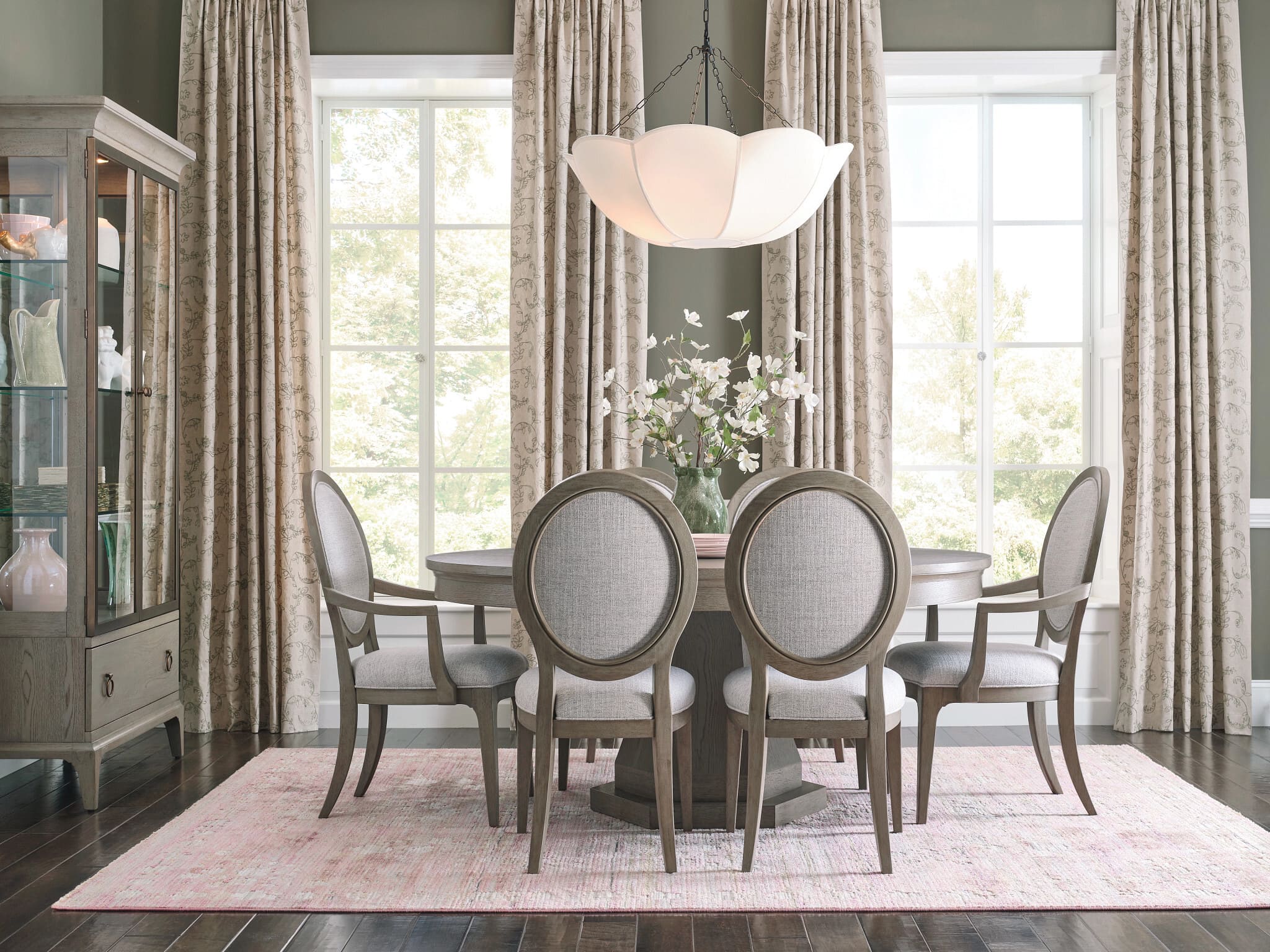 Milan Hartford Wood Extendable Dining Room Set