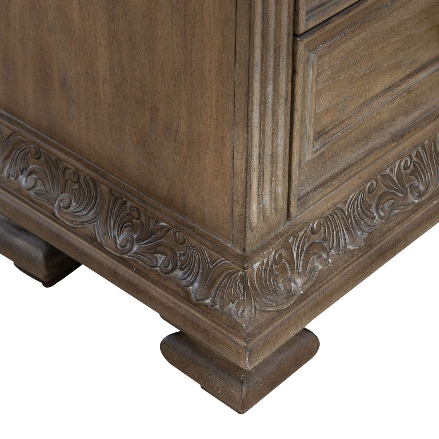Carlisle Court Wood 3-Drawer Bedside Chest w/Charging Station