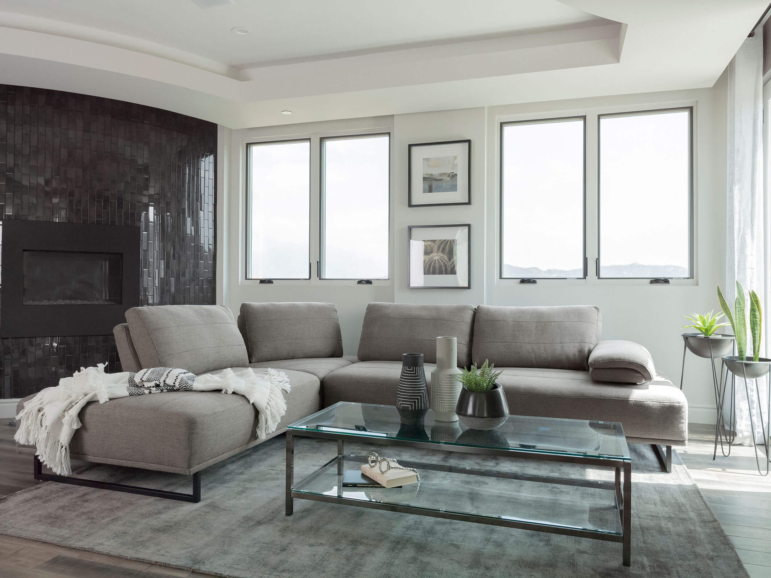 Upholstered Sectional Sofa With Adjustable Back