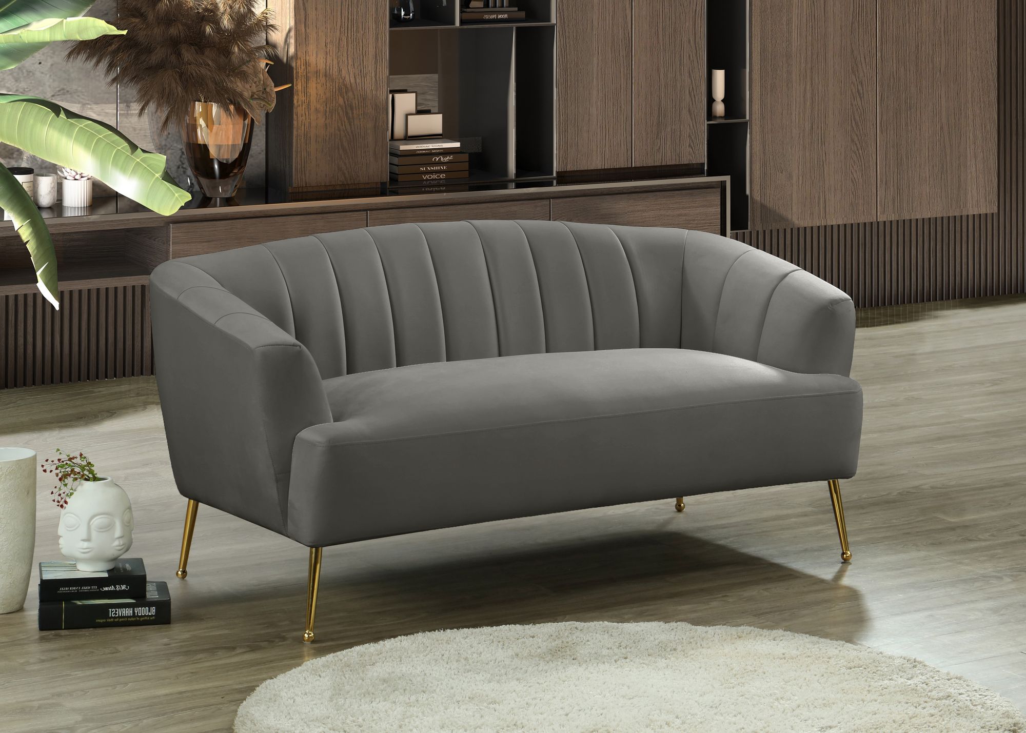 Tori Velvet Loveseat