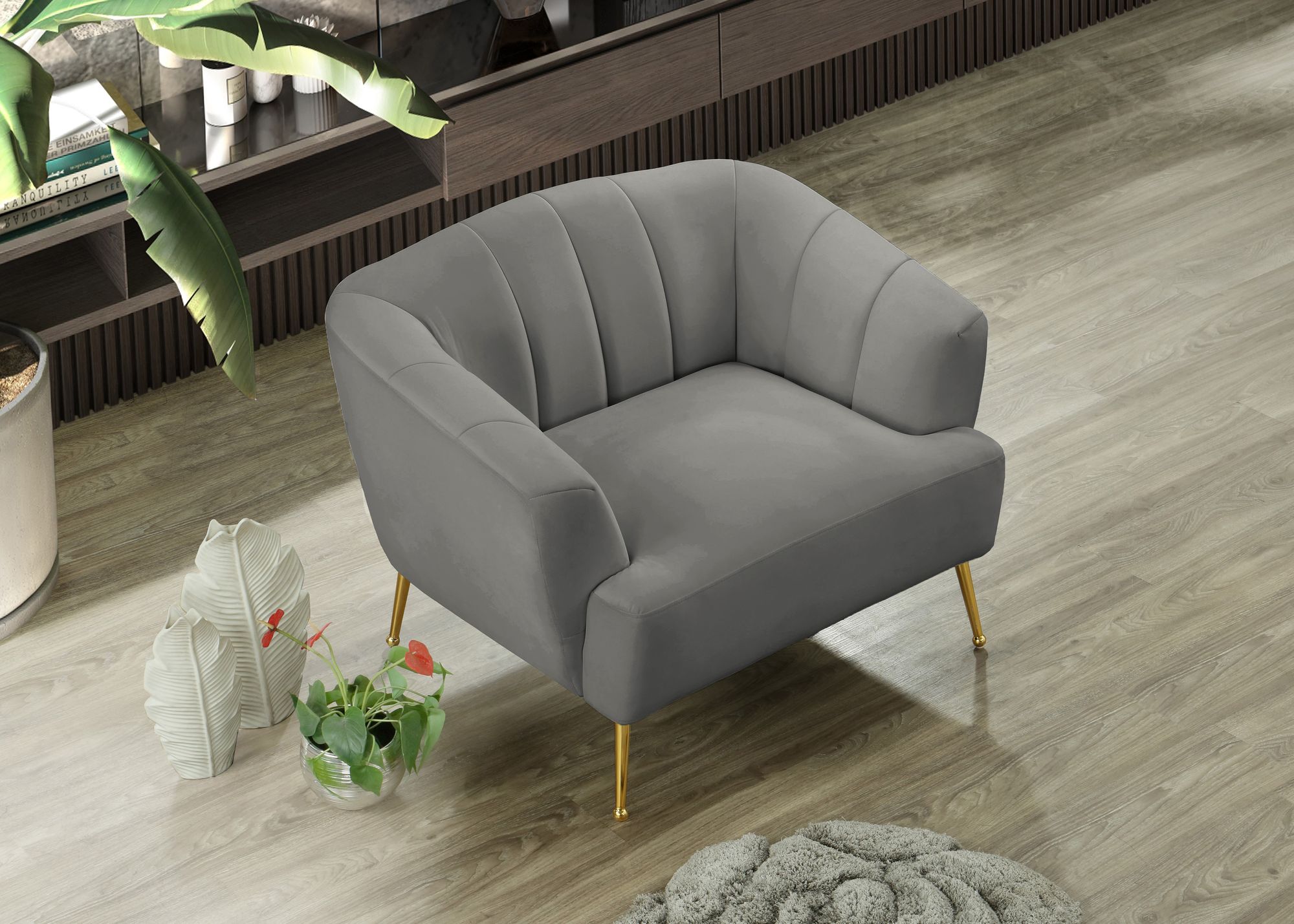 Tori Velvet Chair