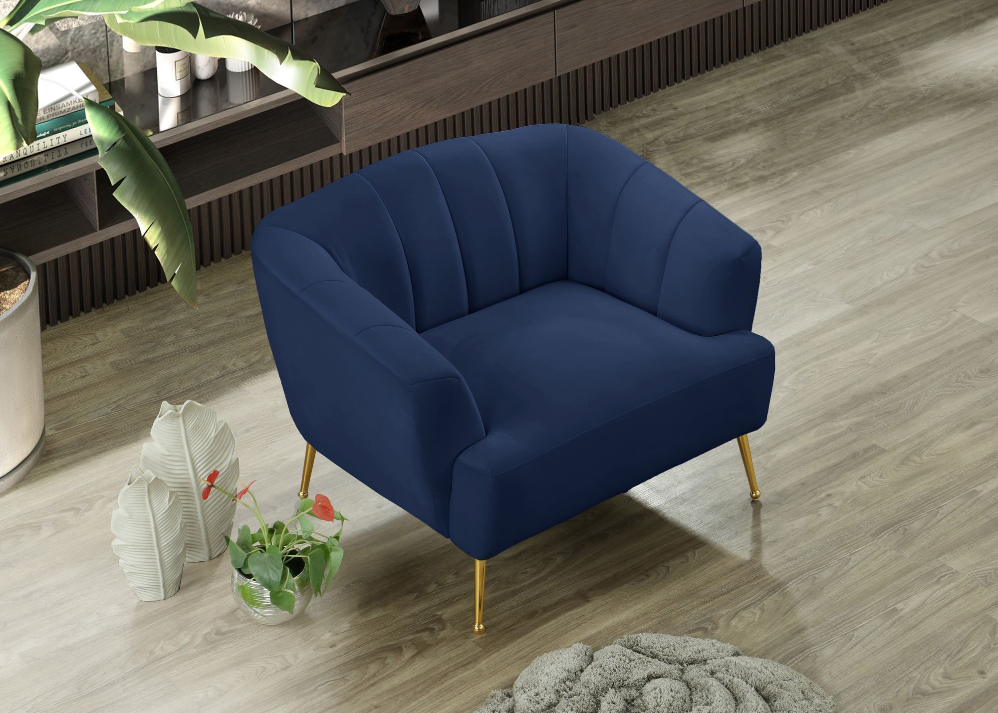 Tori Velvet Chair