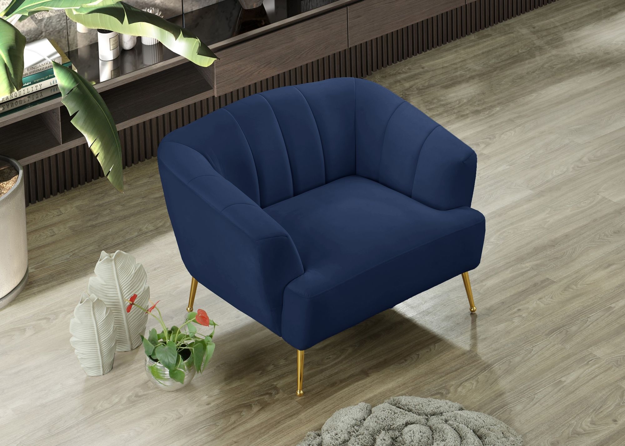 Tori Velvet Chair