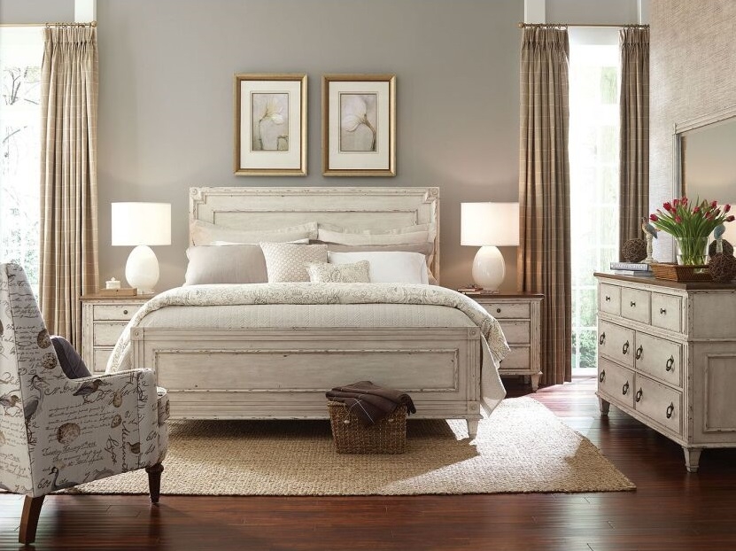 Southbury Wood Panel Bedroom Set