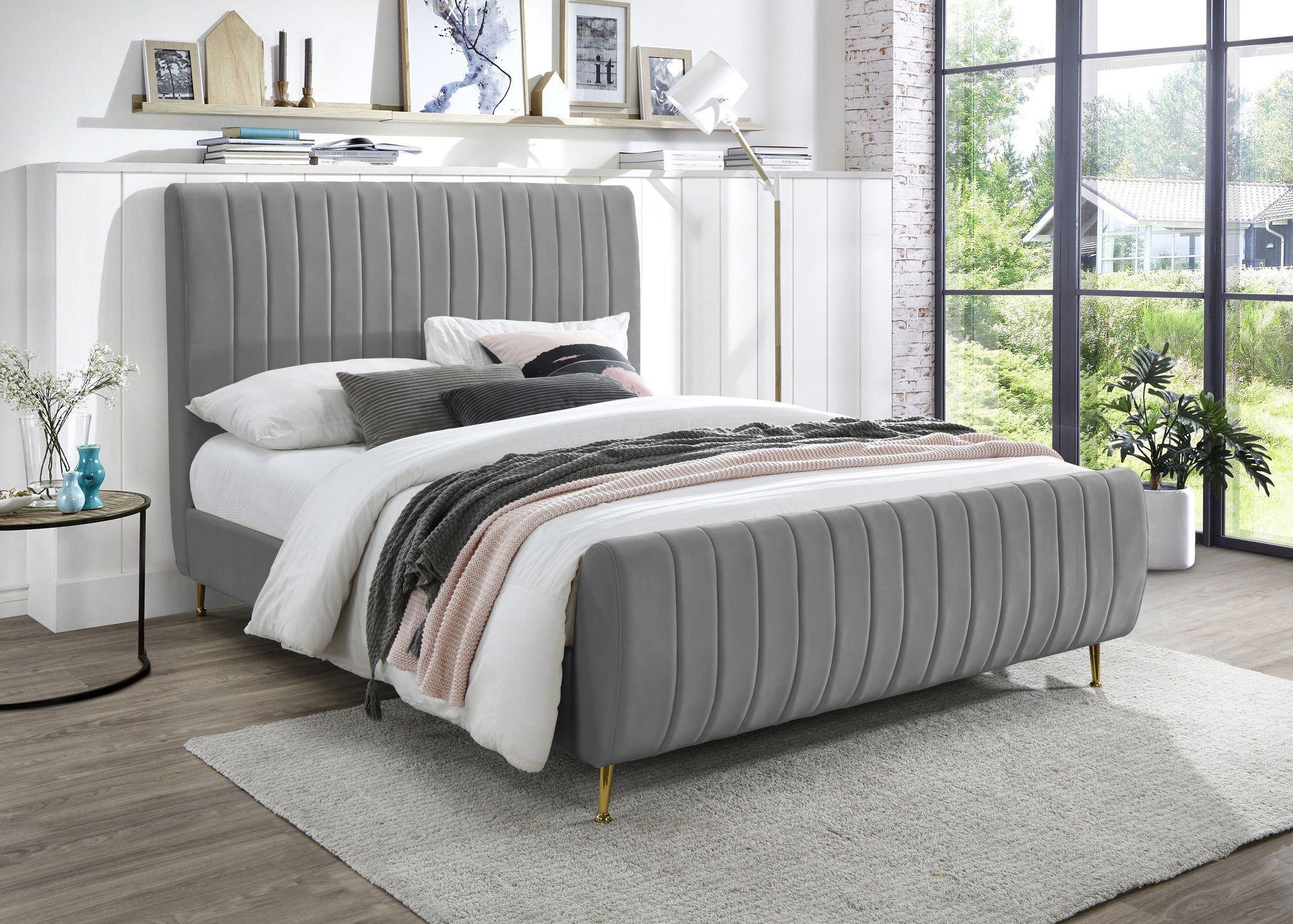 Zara Velvet Queen Size Bed