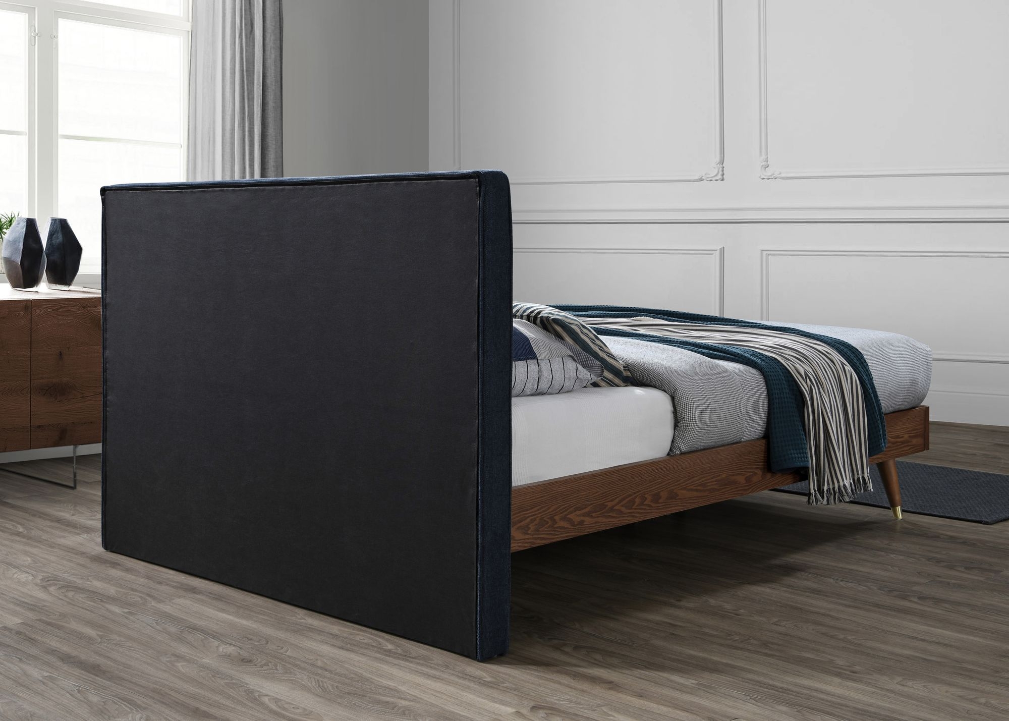 Vance Mid-Century Modern Linen Fabric Bed