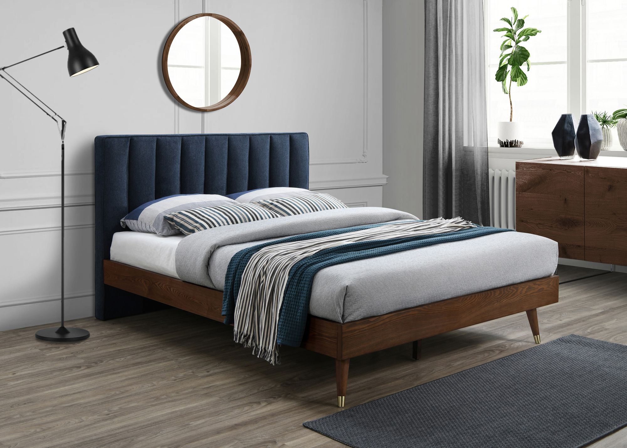 Vance Mid-Century Modern Linen Fabric King Size Bed