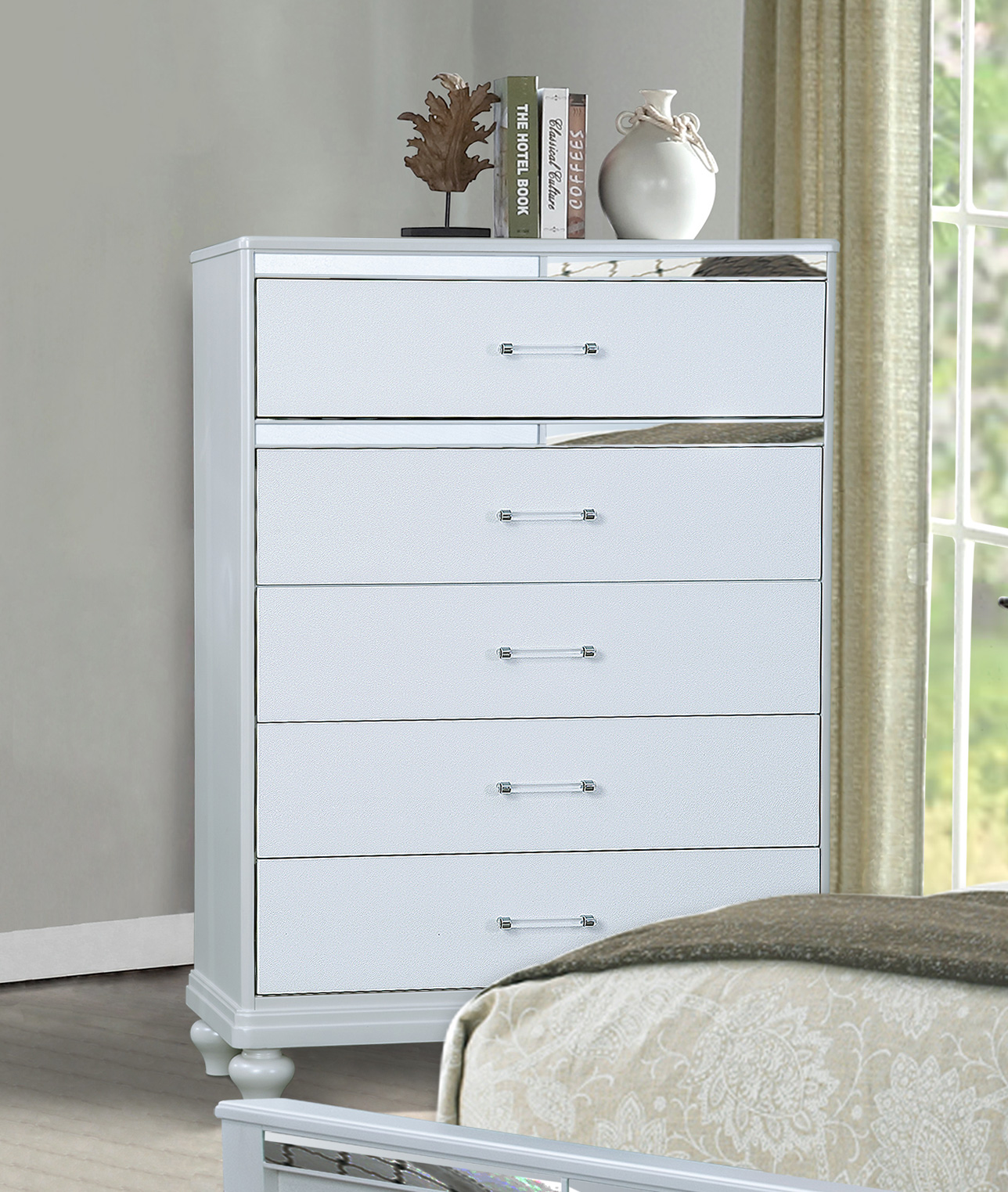 SM 5189 Upholstery/Wood Panel Bedroom Set w/LED