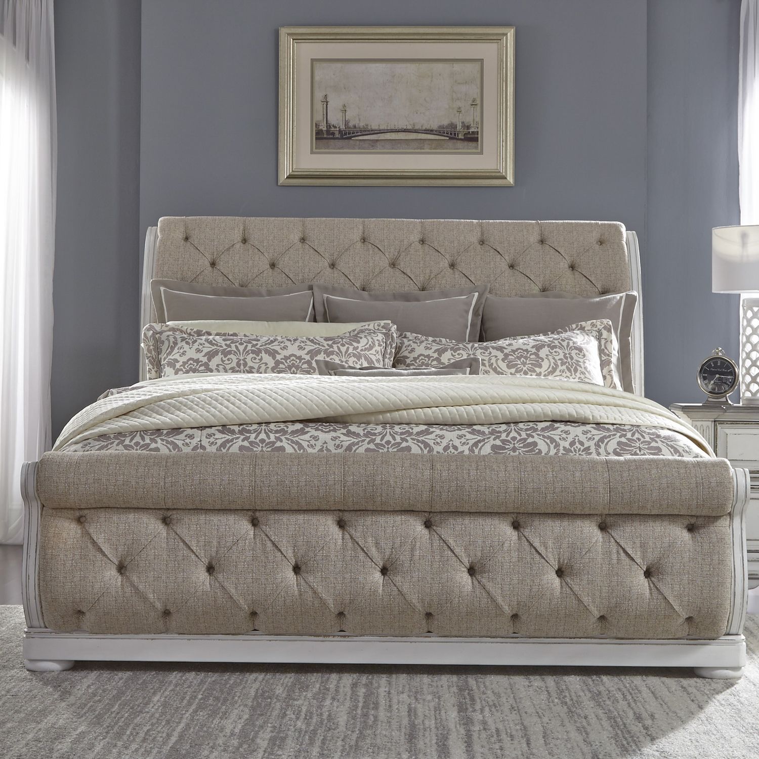Abbey Park Tufted Chenille Sleigh Bedroom Set Antique White
