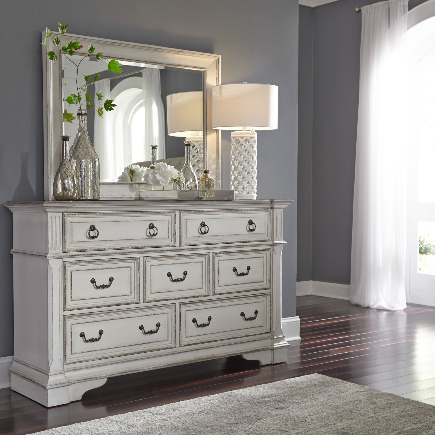 Abbey Park Wood Queen Panel Bedroom Set | Liberty Furniture