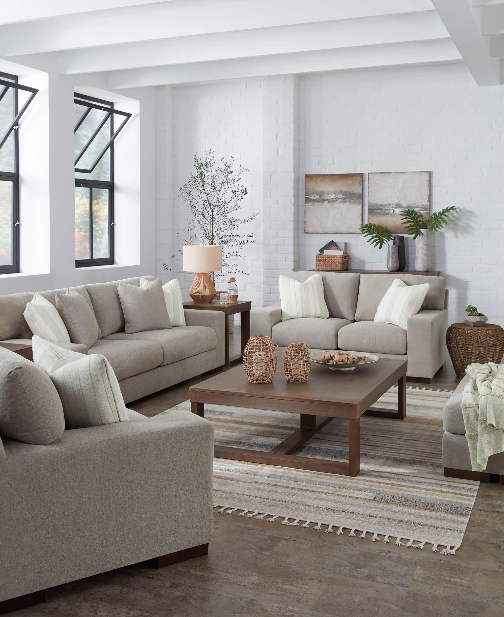 Maggie Polyester Sofa