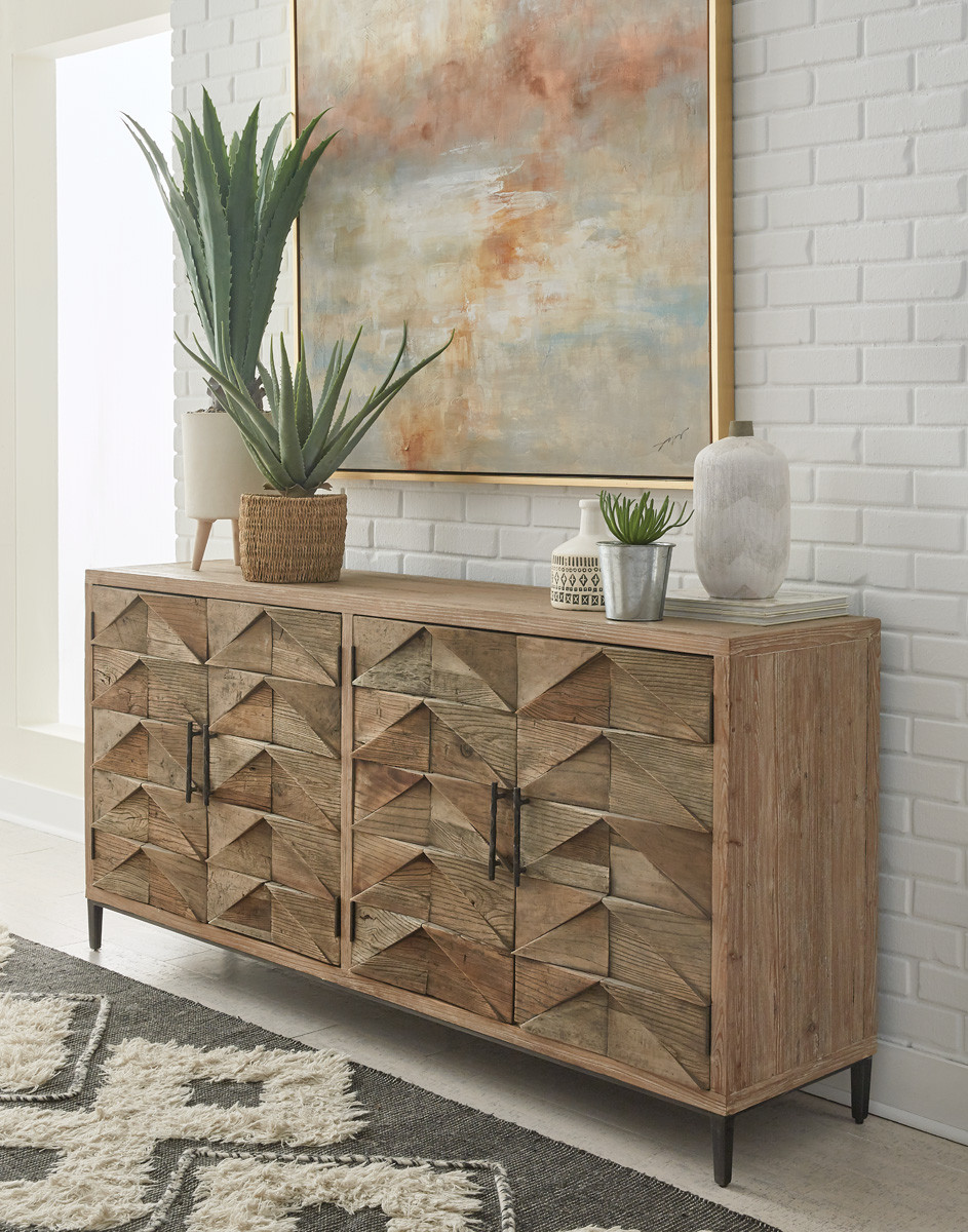Maverick 4-Door Sideboard