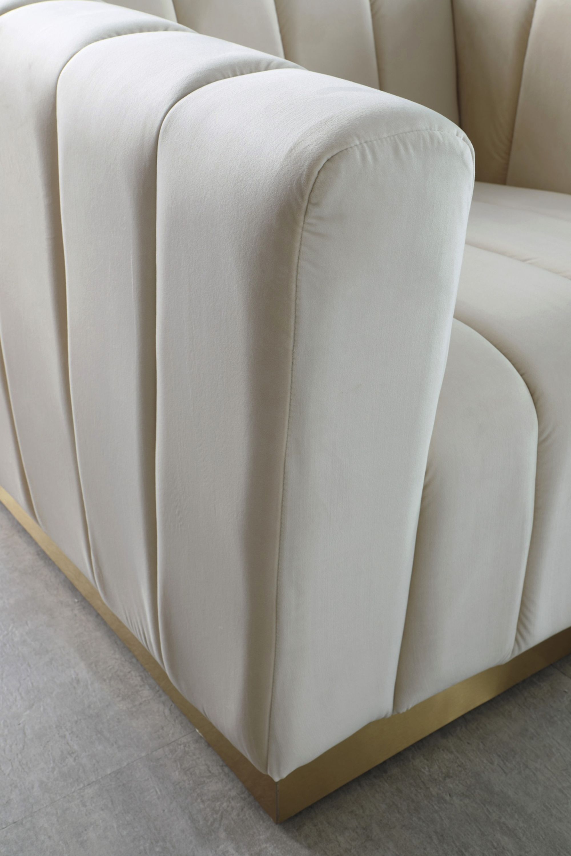 Marlon Velvet Chair